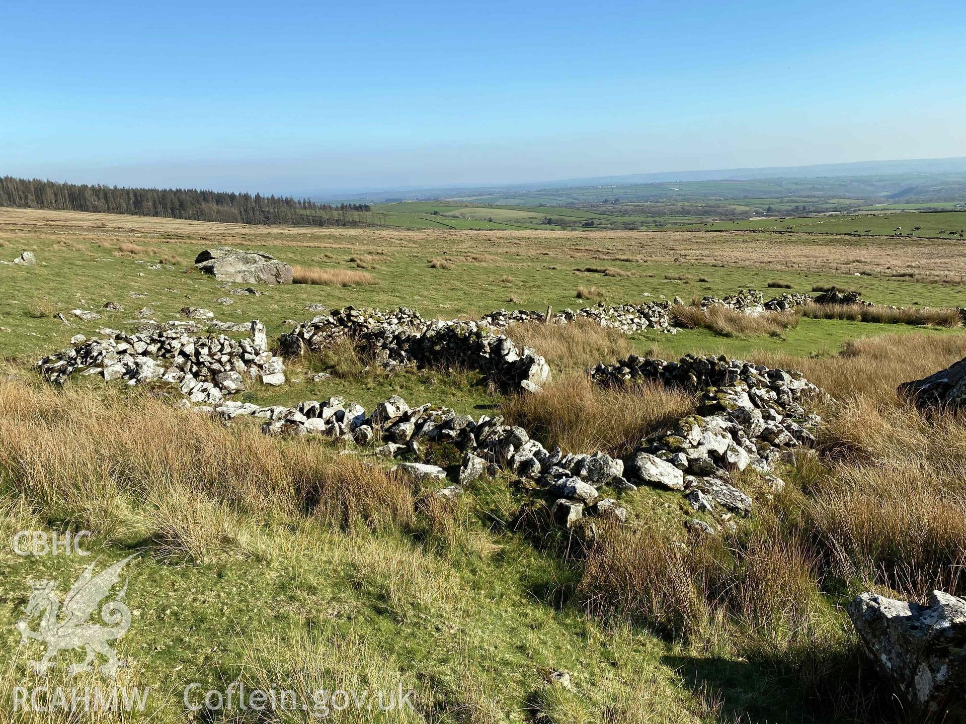 Digital photograph of Carn Afr settlement feature, produced by Paul Davis in 2020