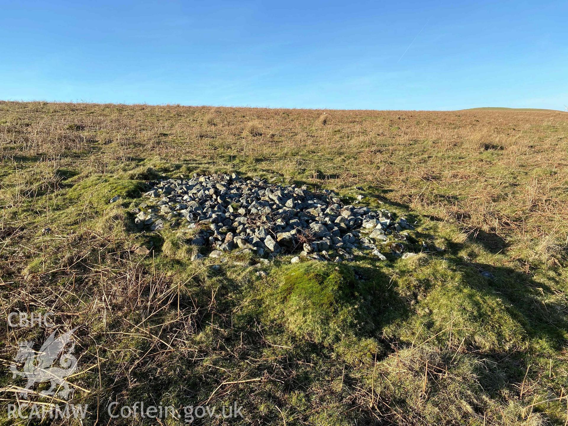 Digital photograph of Hafod Las small cairn, produced by Paul Davis in 2020