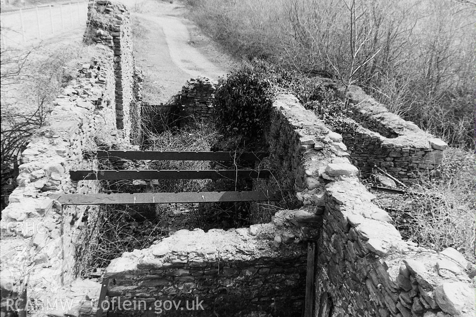 Digitised black and white photograph showing Melin yr Hom. Produced by Paul Davis in 1984