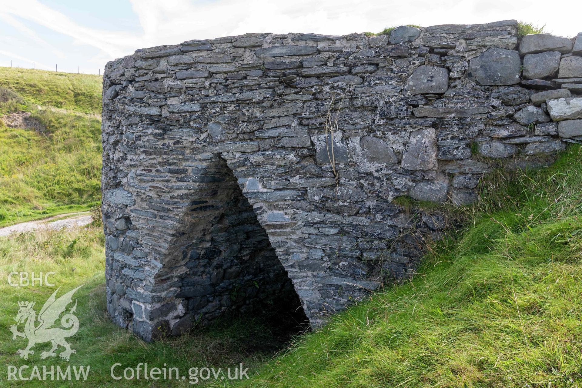 Mwnt Limekiln. Kiln eye and north face.