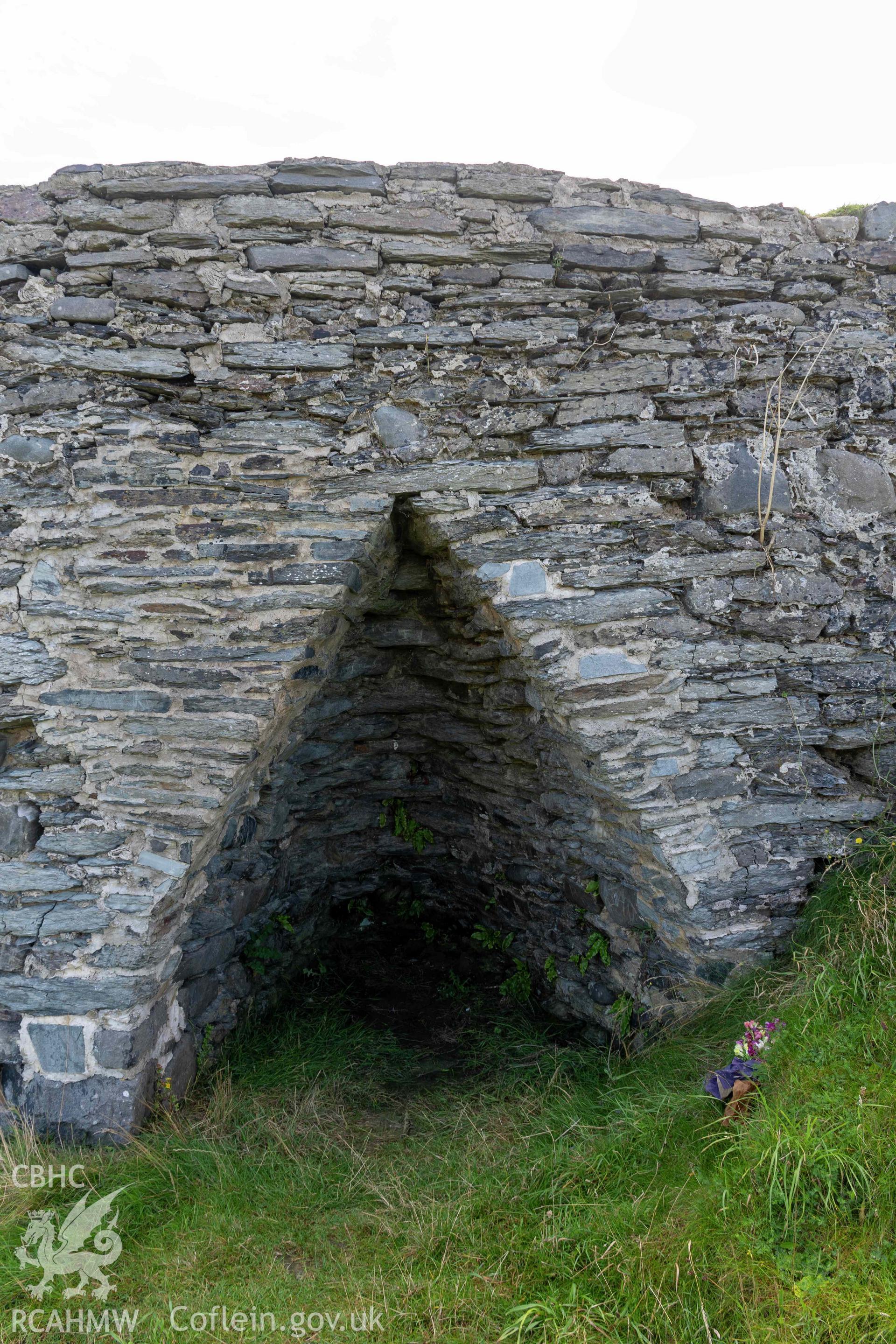 Mwnt Limekiln. Kiln eye, north face.