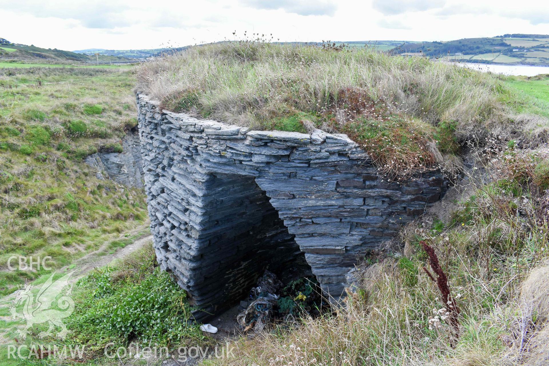Craig y Gwbert Limekiln. Northeast side and top.