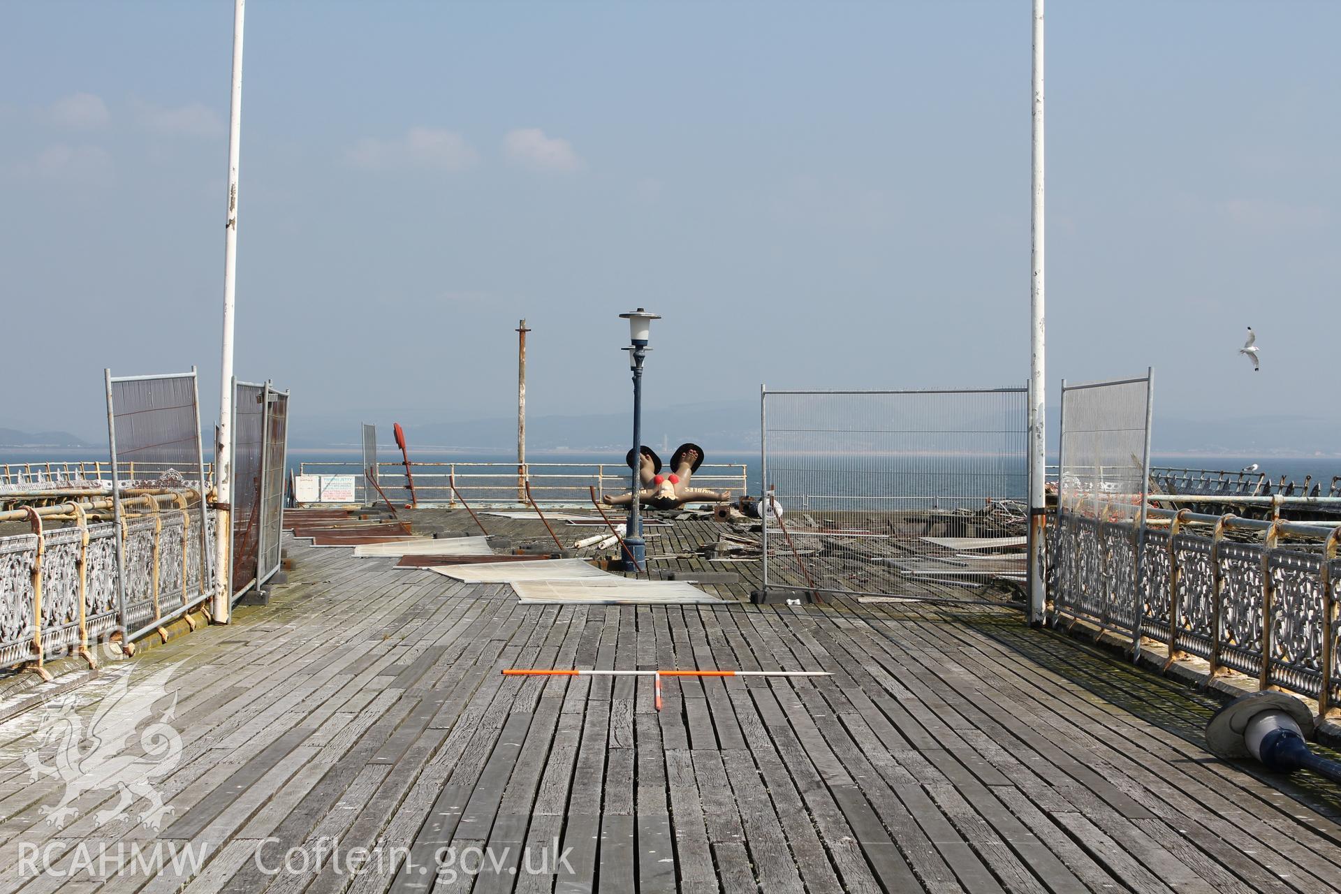 View of deck and fixtures.