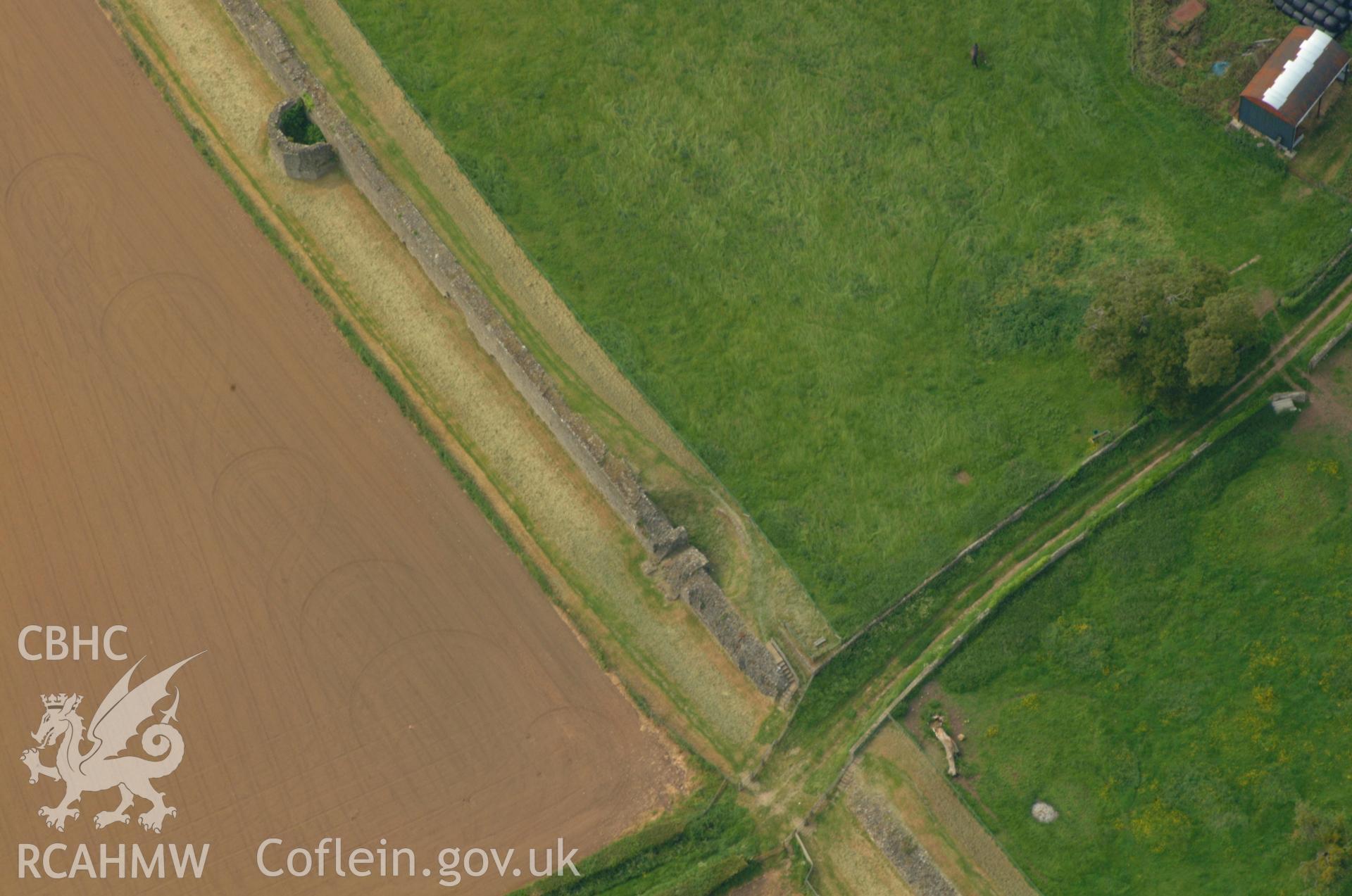 RCAHMW colour oblique aerial photograph of Caerwent Roman Town (Venta Silurum) taken on 26/05/2004 by Toby Driver