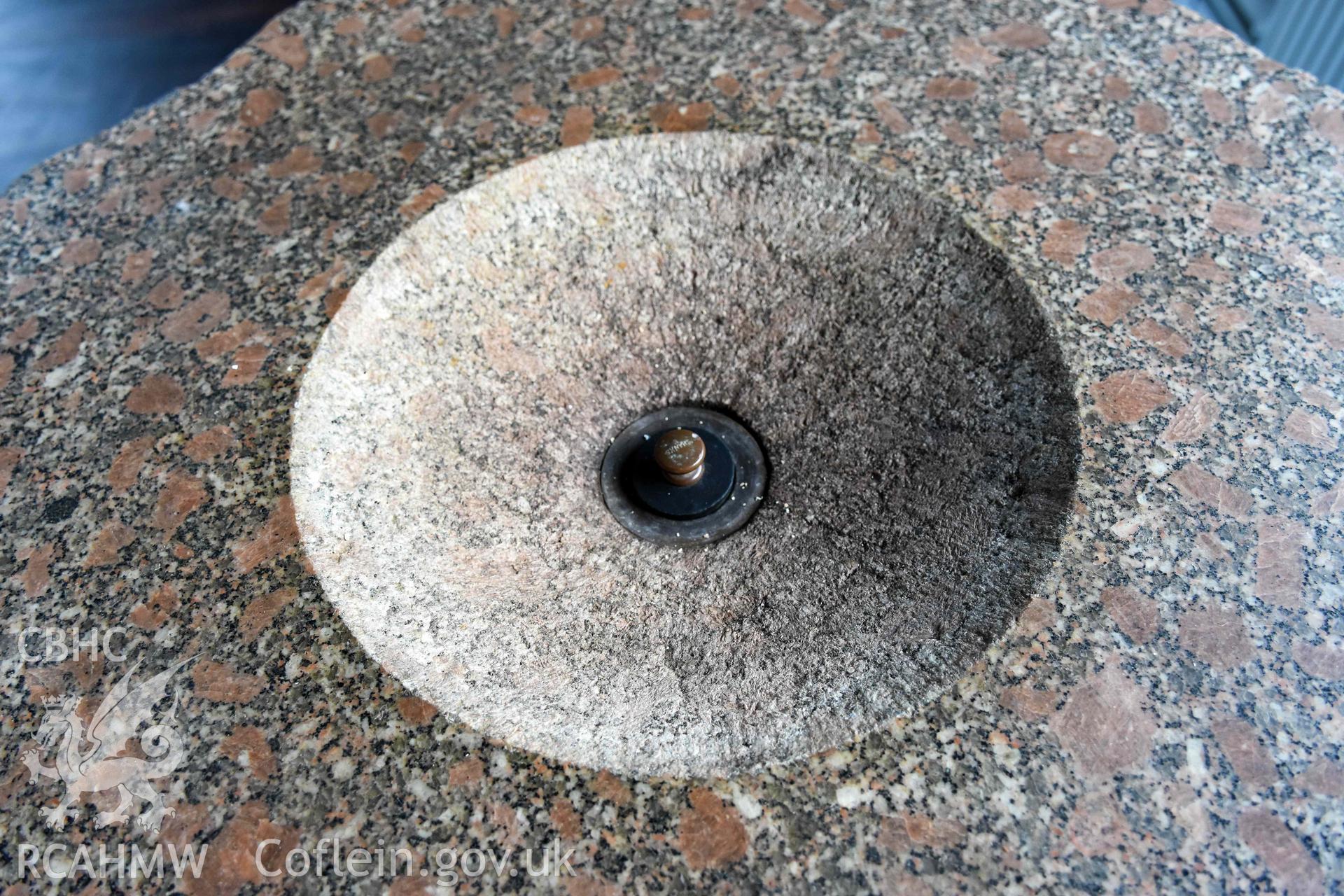 Detail of the font basin