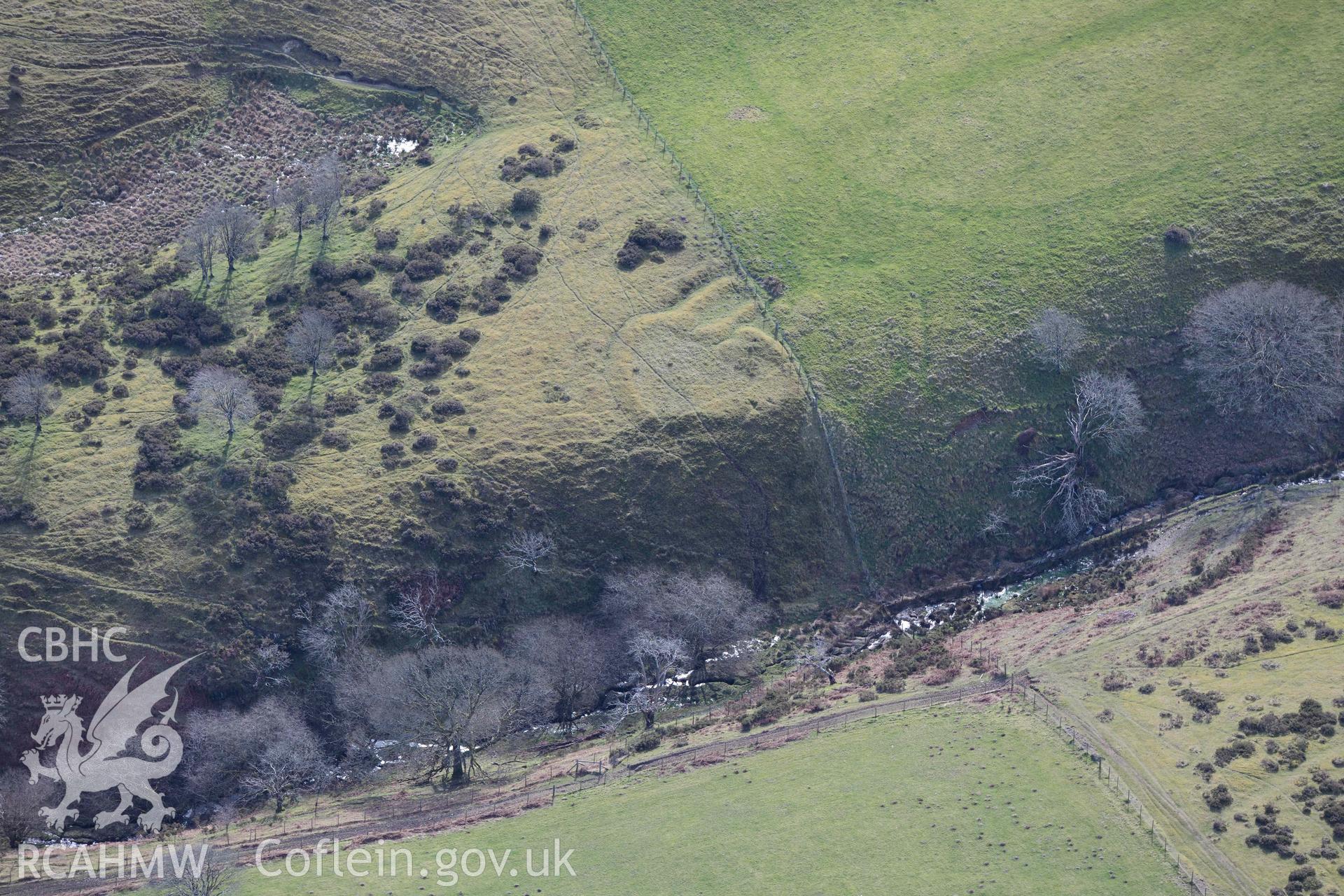 Cwm Sidwal building. Oblique aerial photograph taken during the Royal Commission’s programme of archaeological aerial reconnaissance by Toby Driver on 14 March 2022.