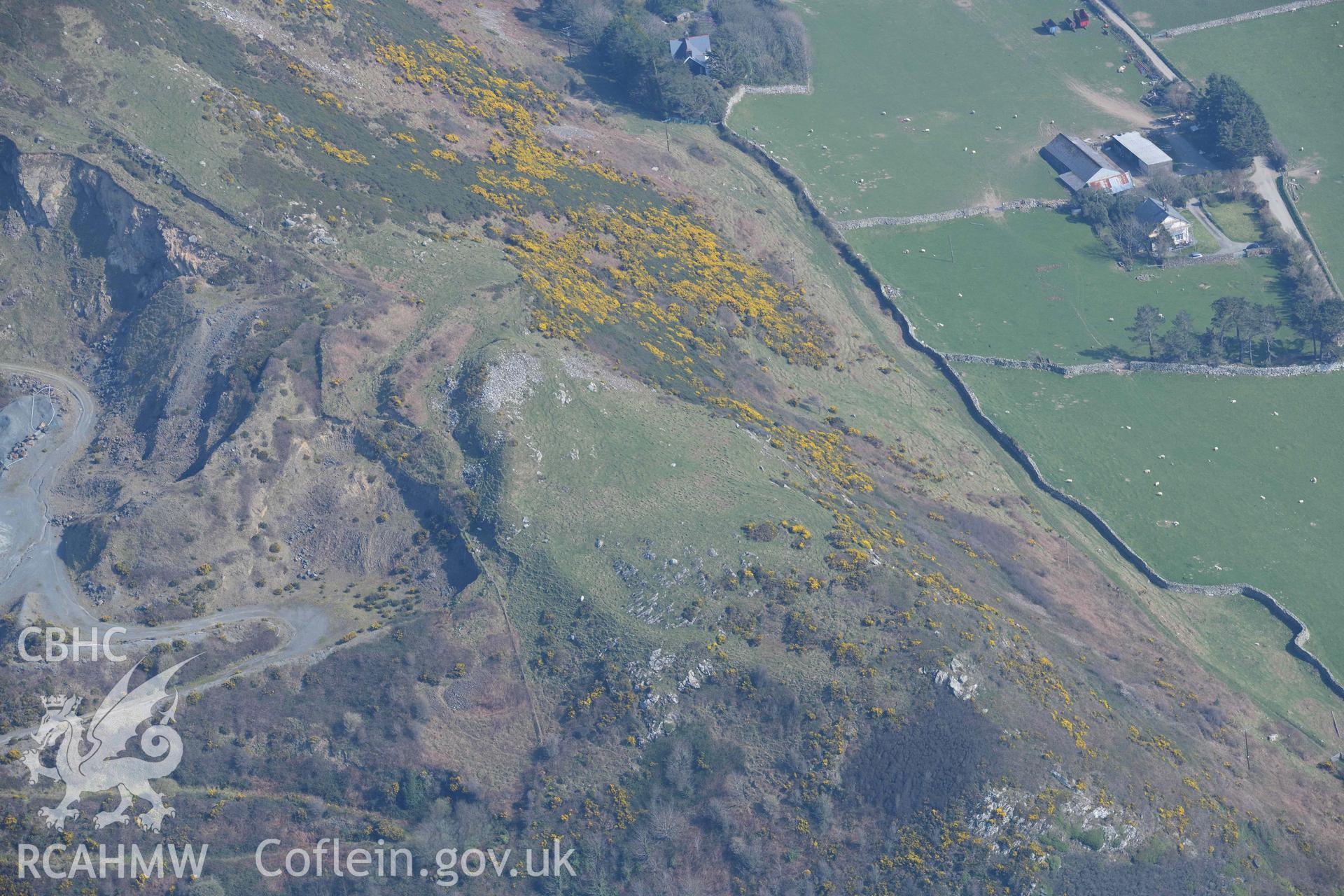 Llechrwyn Hillfort. Oblique aerial photograph taken during the Royal Commission’s programme of archaeological aerial reconnaissance by Toby Driver on 25 March 2022.