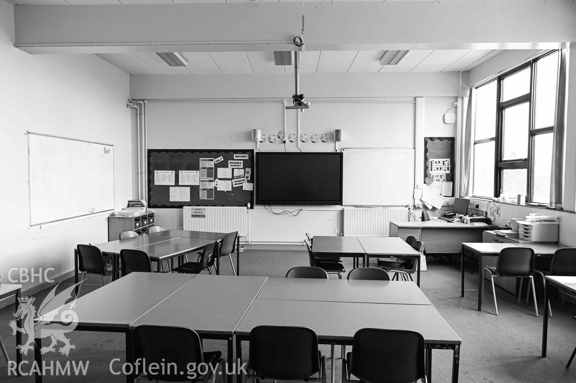 C12 classroom. Block C, second floor. Black and white. Ysgol David Hughes