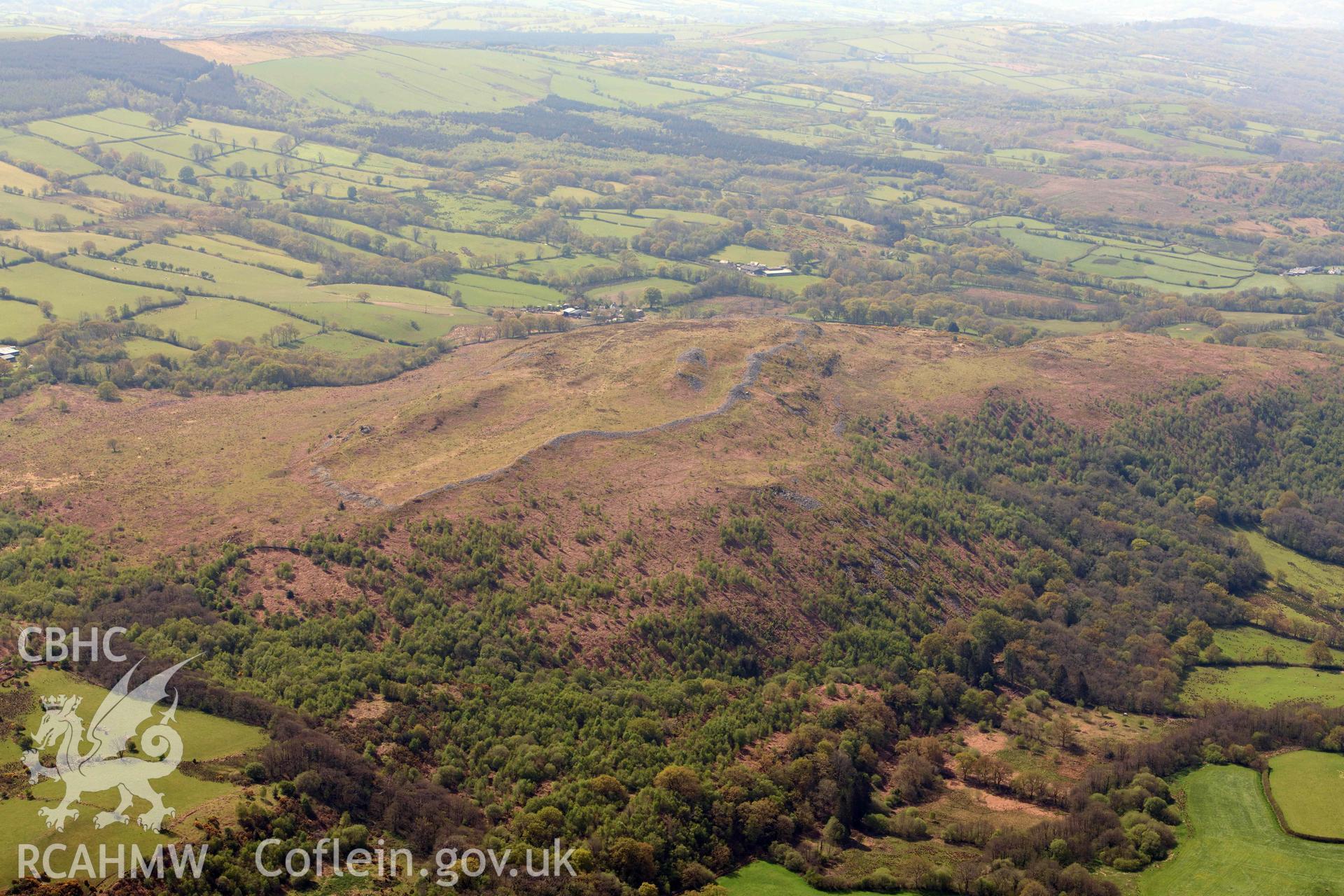 Garn Goch hillfort. Oblique aerial photograph taken during the Royal Commission's programme of archaeological aerial reconnaissance by Toby Driver on 29 April 2022.