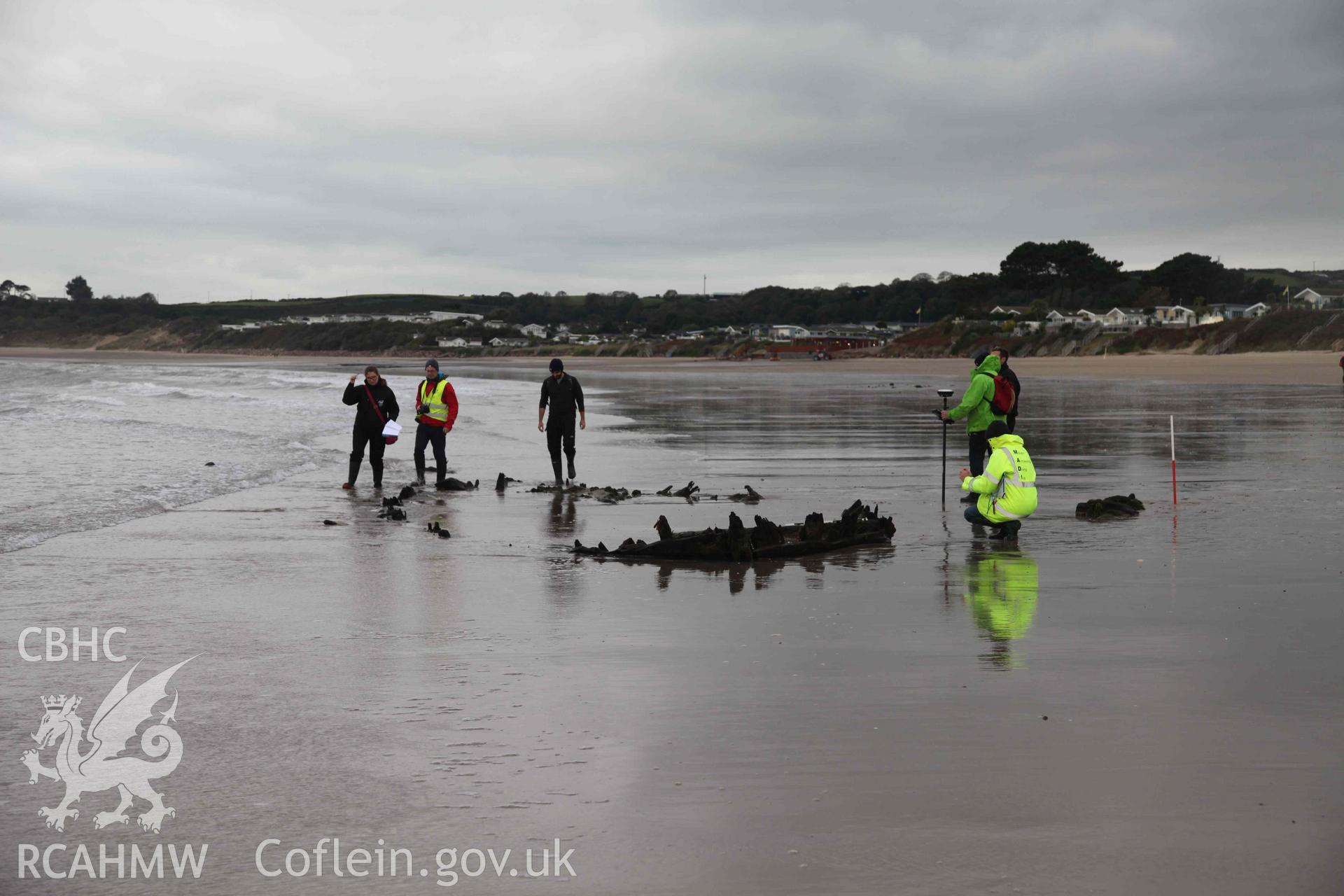 The Unnamed Wreck (Maria?) on The Warren Beach, Abersoch, appearing at low tide. Looking west. Part of a survey conducted by Edward Pollard on 1 October 2019. Produced with EU funds through the Ireland Wales Co-operation Programme 2014-2023. All material made freely available through the Open Government Licence.