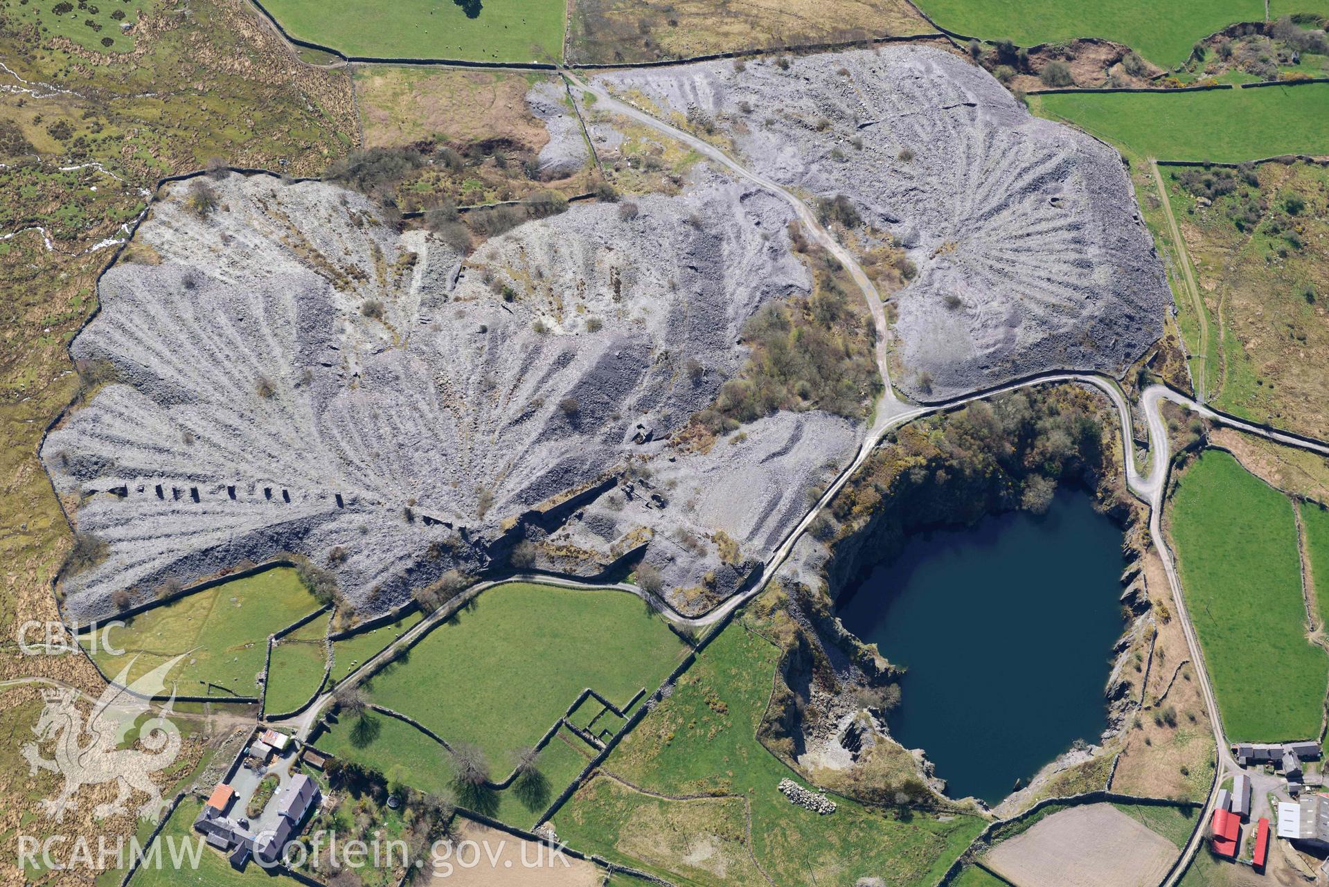 Bryn Hafod-y-Wern slate quarry. Oblique aerial photograph taken during the Royal Commission’s programme of archaeological aerial reconnaissance by Toby Driver on 20 April 2018.