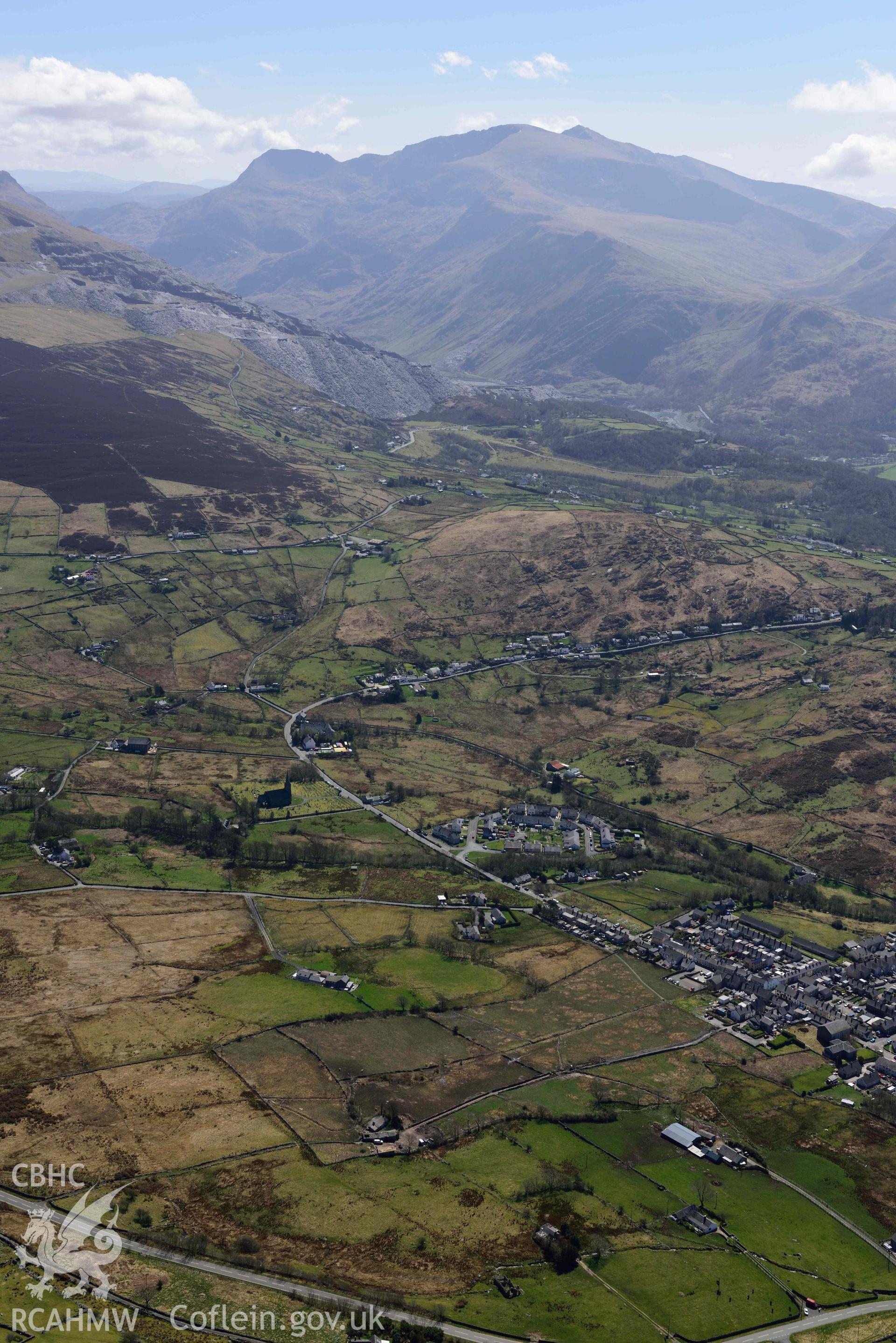 Deiniolen, enclosed landscape from north-west. Oblique aerial photograph taken during the Royal Commission’s programme of archaeological aerial reconnaissance by Toby Driver on 20 April 2018.