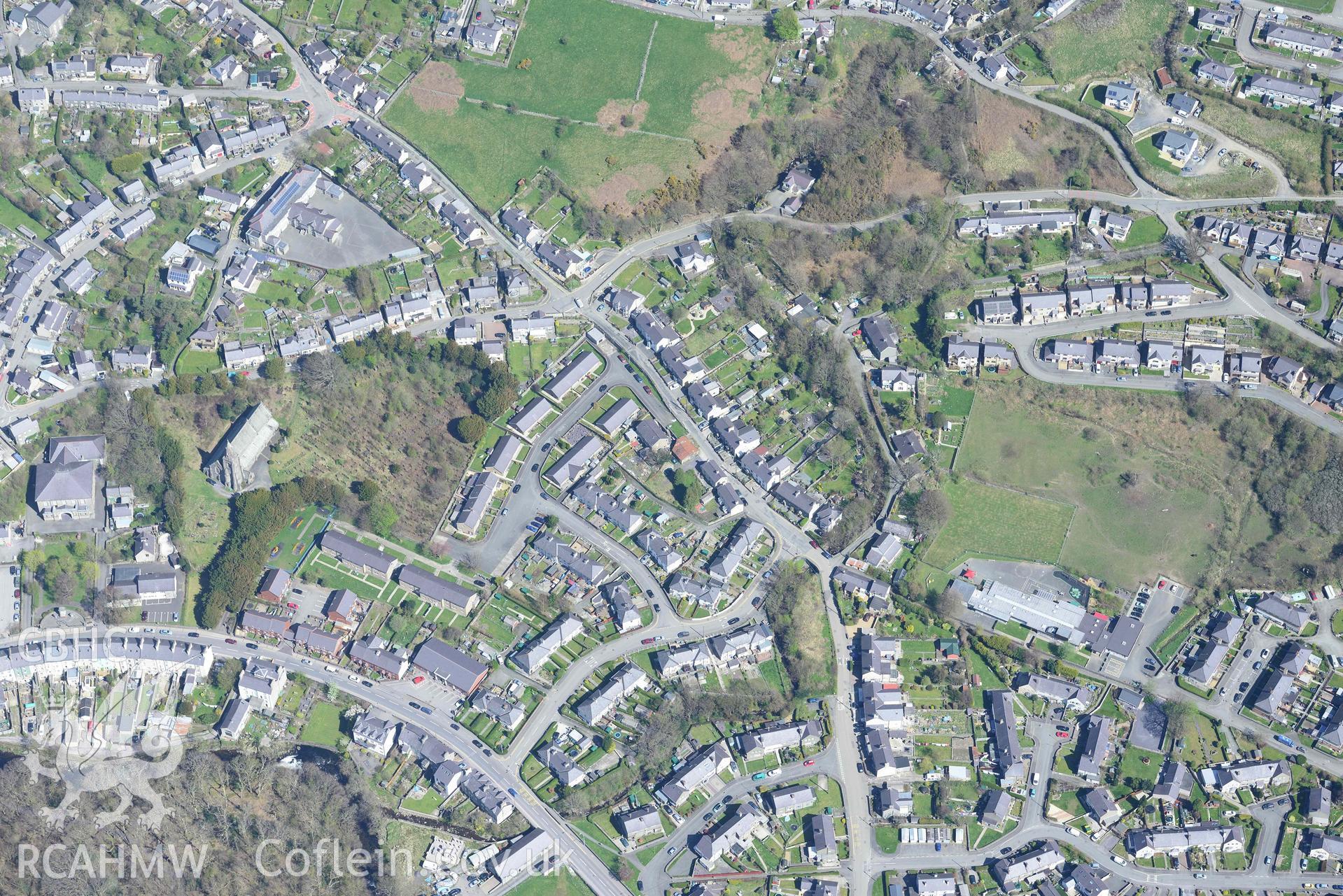 Bethesda Town, housing at Maes Garnedd and Pont y Pant, view from south-west. Oblique aerial photograph taken during the Royal Commission’s programme of archaeological aerial reconnaissance by Toby Driver on 20 April 2018.