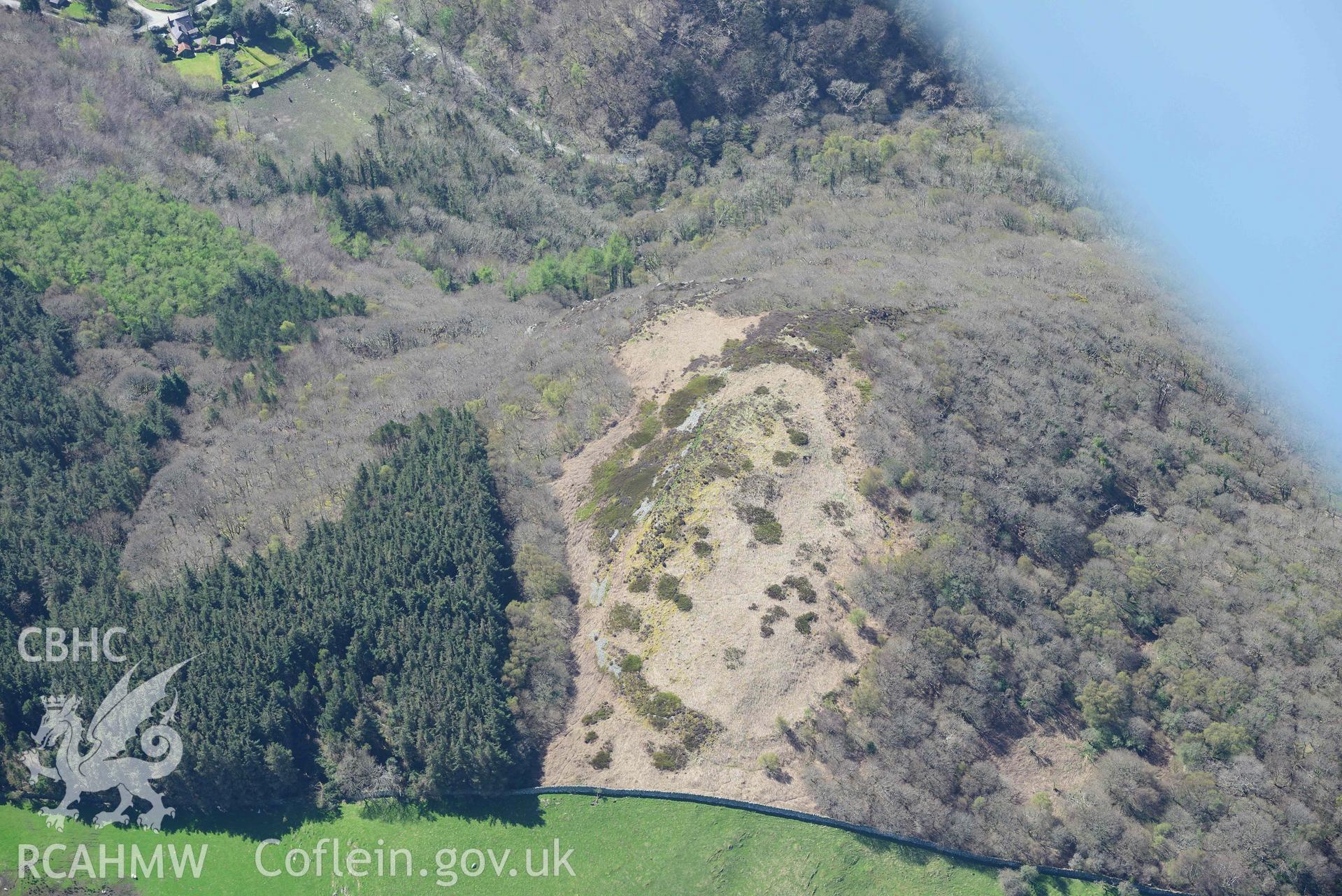 Maes y Gaer hillfort. Oblique aerial photograph taken during the Royal Commission’s programme of archaeological aerial reconnaissance by Toby Driver on 20 April 2018.