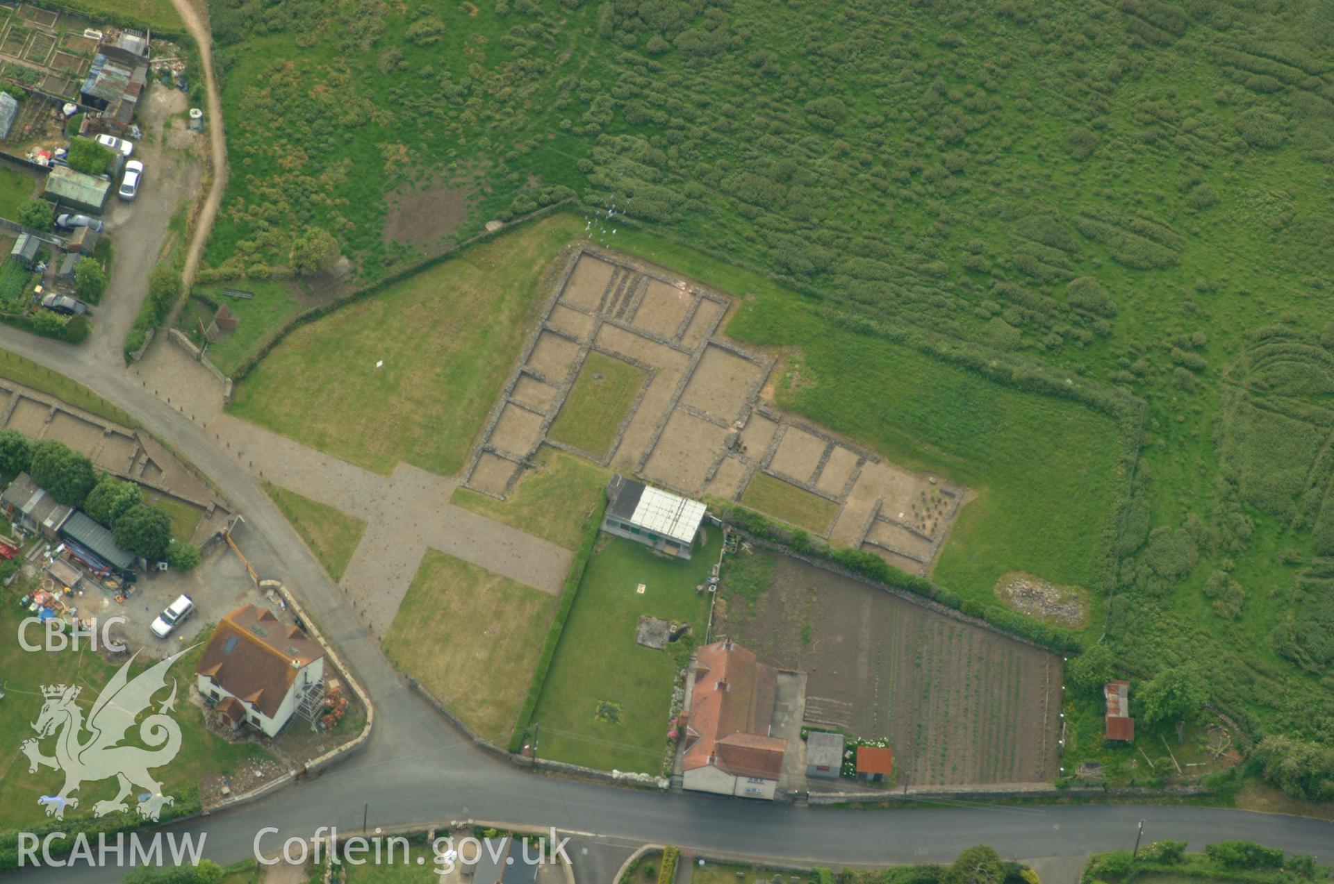RCAHMW colour oblique aerial photograph of Caerwent Roman Town (Venta Silurum) taken on 26/05/2004 by Toby Driver