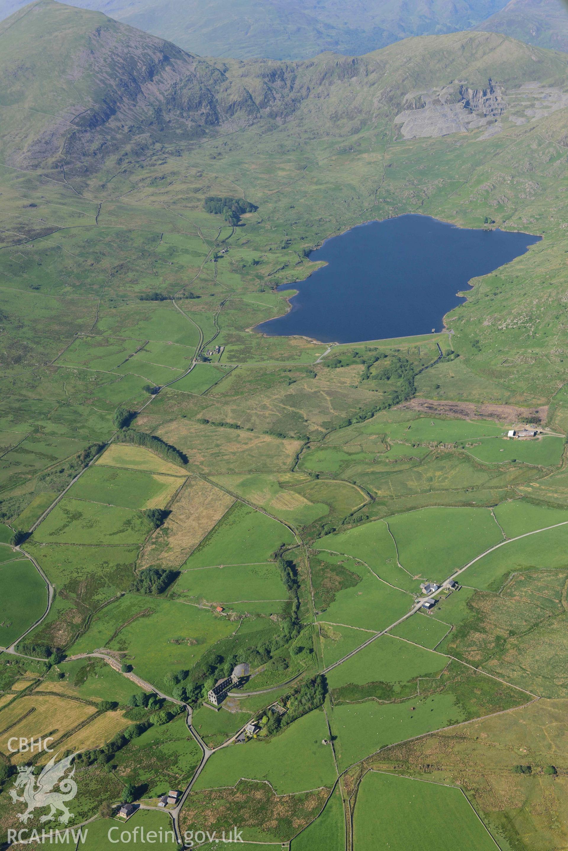 Ynysypandy slate slab mill, with view northeast to Gorseddau slate quarry. Oblique aerial photograph taken during the Royal Commission
