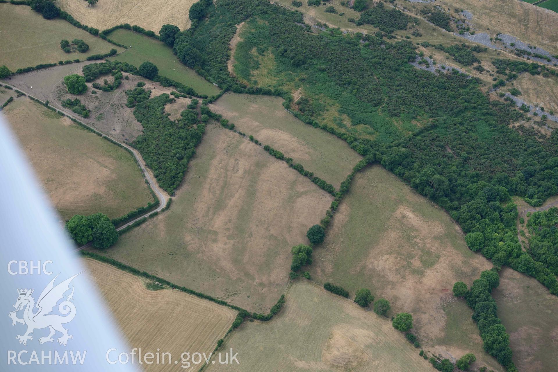 Moel Hiraddug. Oblique aerial photograph taken during the Royal Commission’s programme of archaeological aerial reconnaissance by Toby Driver on 10 July 2018.