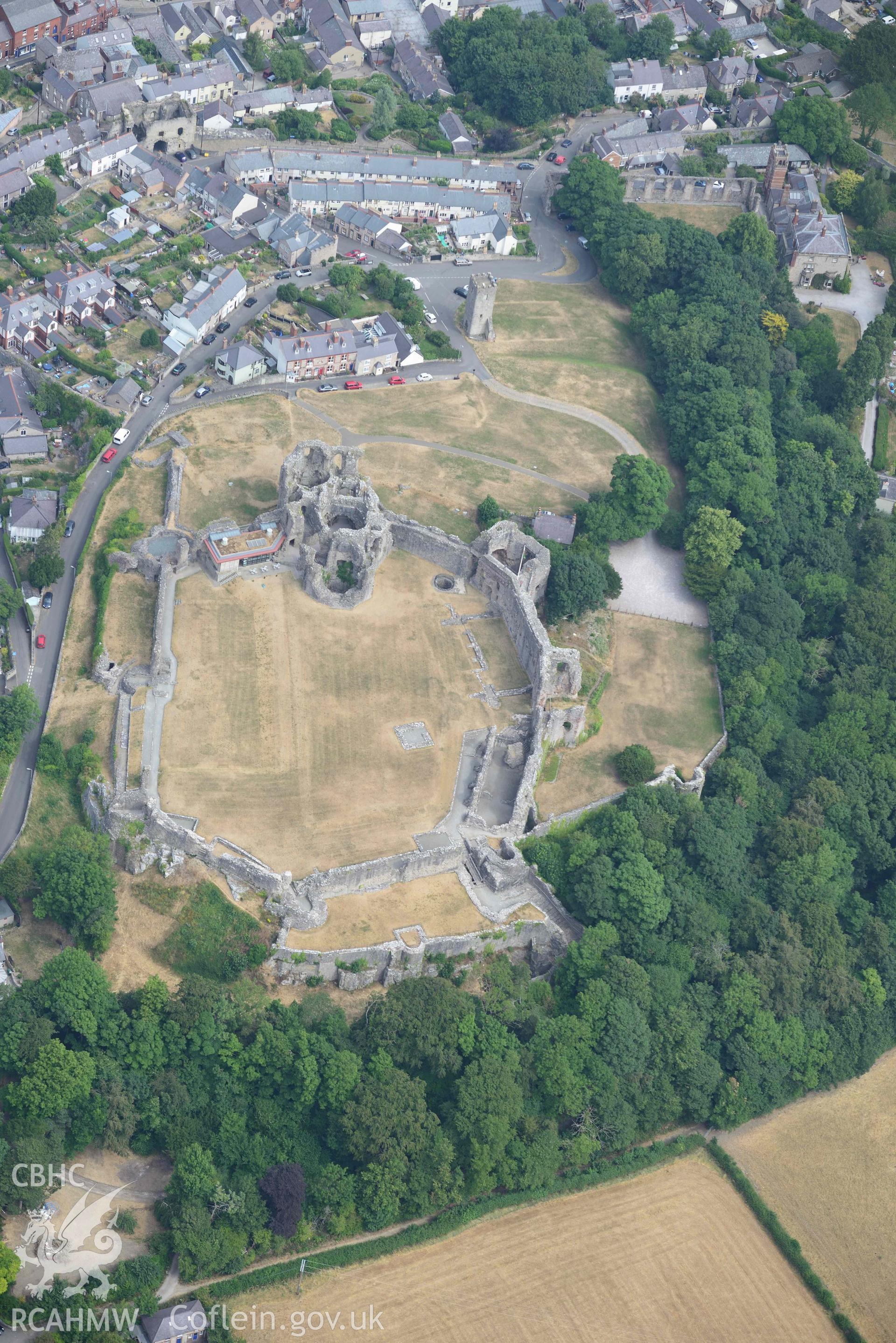 Denbigh Castle. Oblique aerial photograph taken during the Royal Commission’s programme of archaeological aerial reconnaissance by Toby Driver on 10 July 2018.