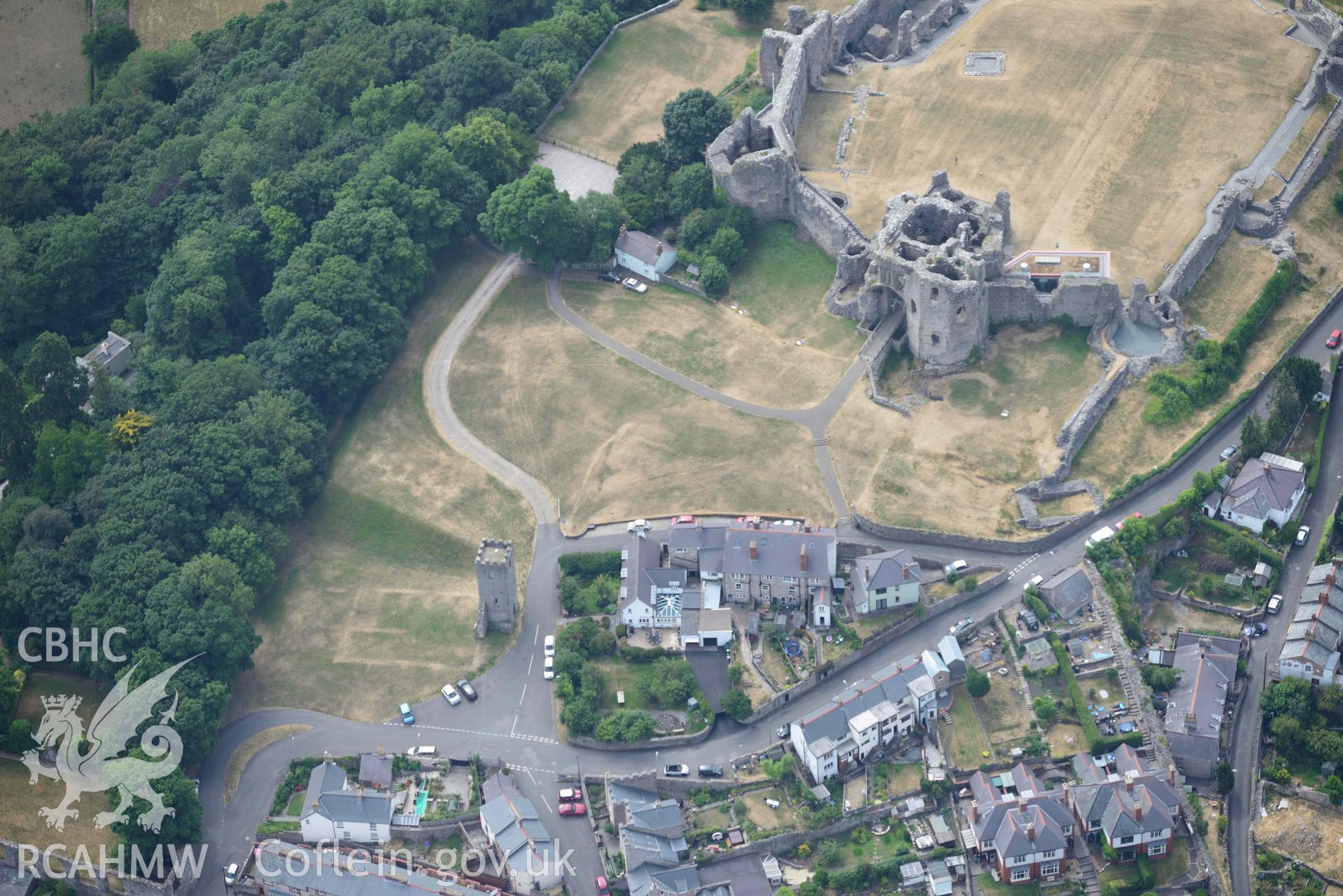 Denbigh Castle. Oblique aerial photograph taken during the Royal Commission’s programme of archaeological aerial reconnaissance by Toby Driver on 10 July 2018.