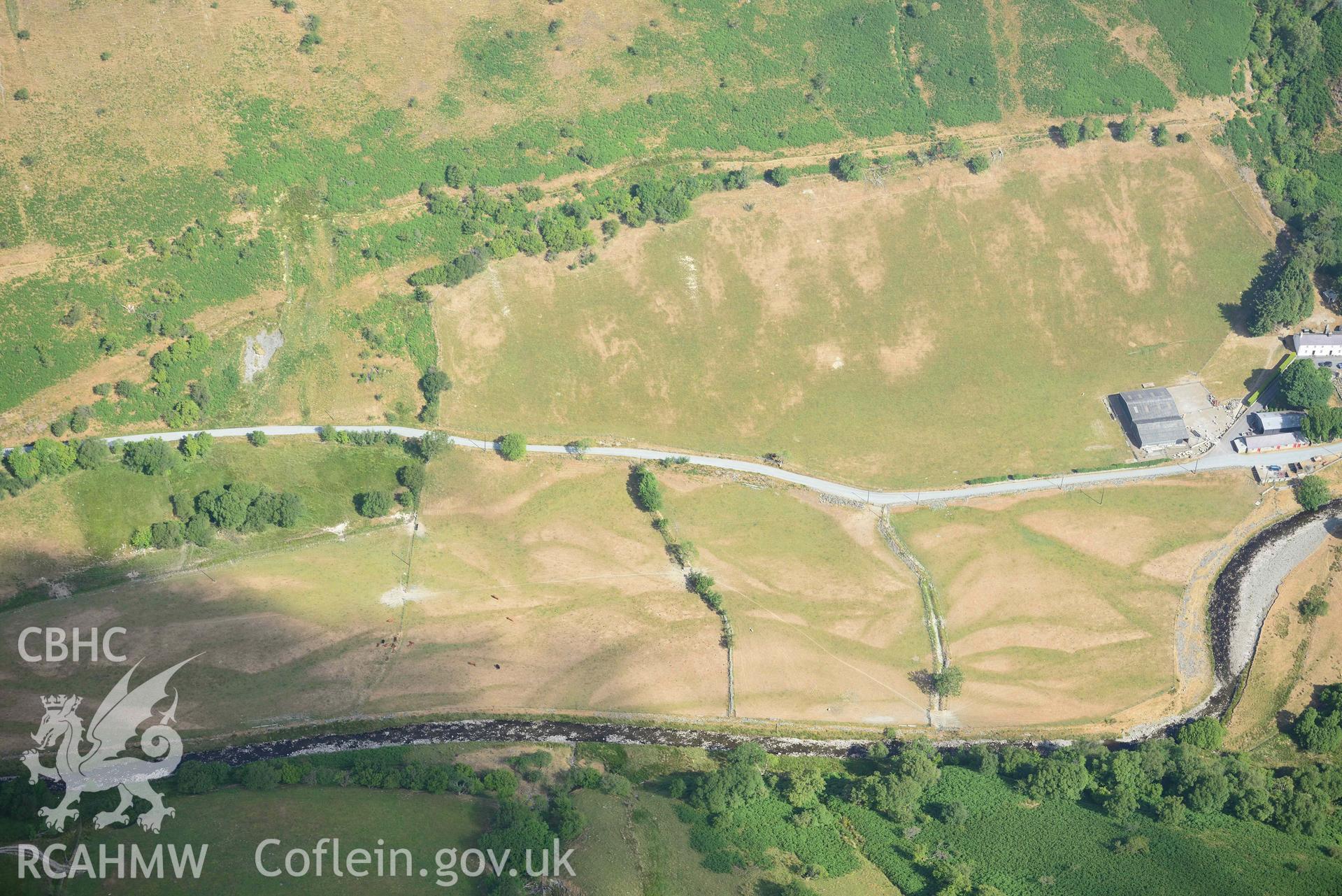 Tyllwyd Cwmystwyth ring ditch. Oblique aerial photograph taken during the Royal Commission’s programme of archaeological aerial reconnaissance by Toby Driver on 10 July 2018.