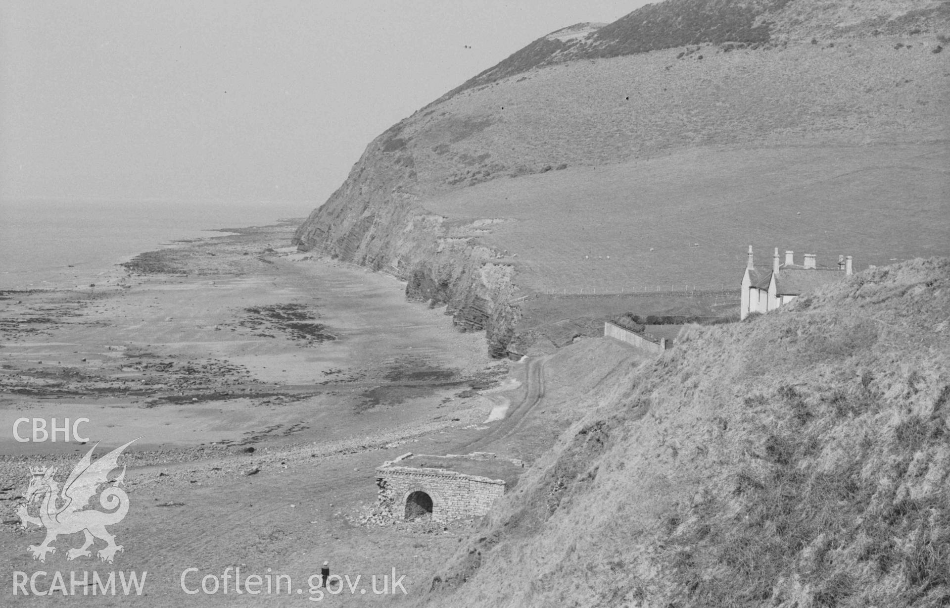 Digital copy of a black and white negative showing Sarn Cynfelyn, limekiln, and Wallog farm from clifftop 200m south south west of the house; 15:25hrs (panorama, part 5 of 5). Photographed by Arthur Chater on 4 April 1969. Looking north north east from Grid Reference SN 5894 8557.