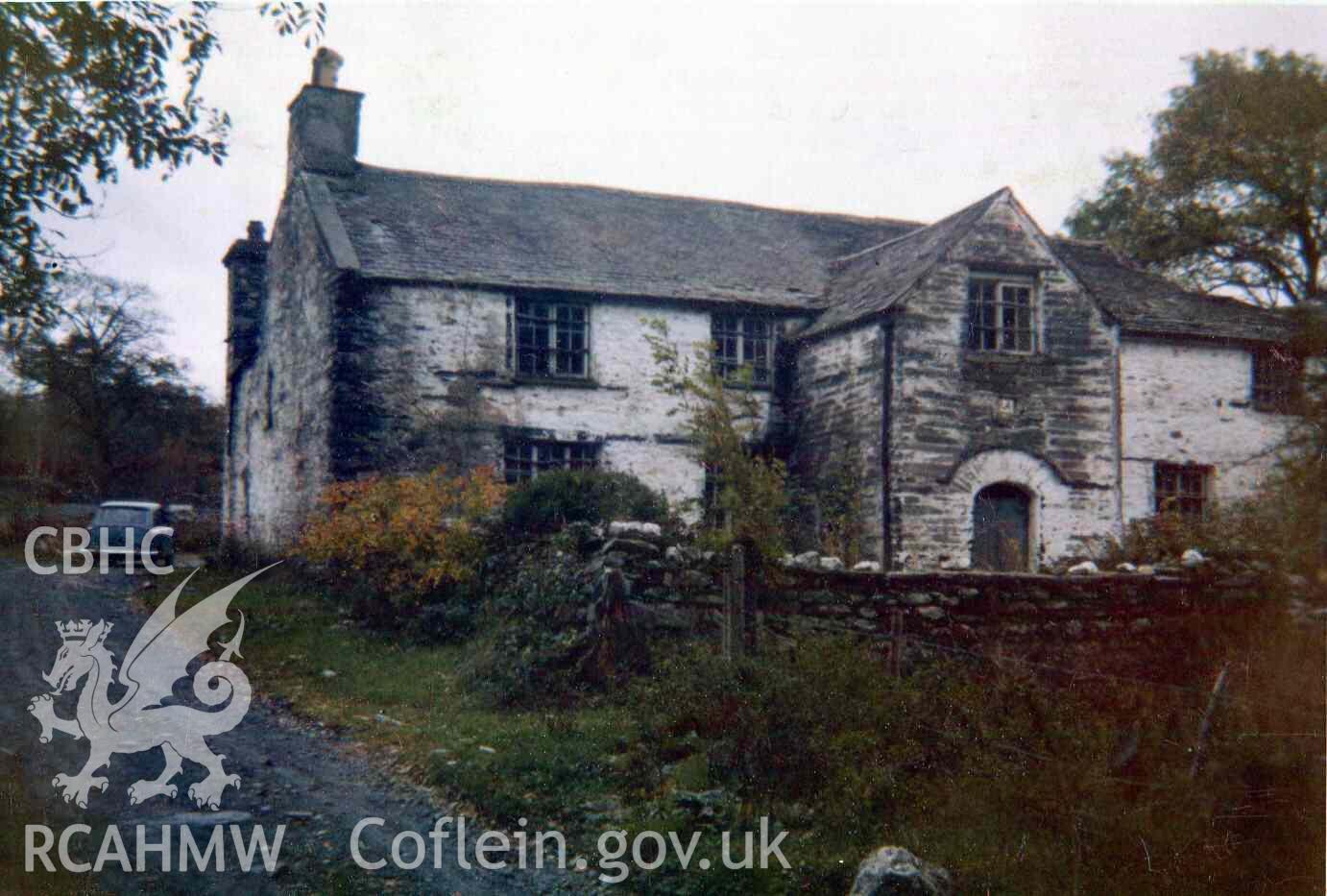 Colour photograph showing front elevation (south end) of Hafod Dwyryd, before exterior was repainted. Photographed by Ronald and Joan Adams in about 1962 or 1963.