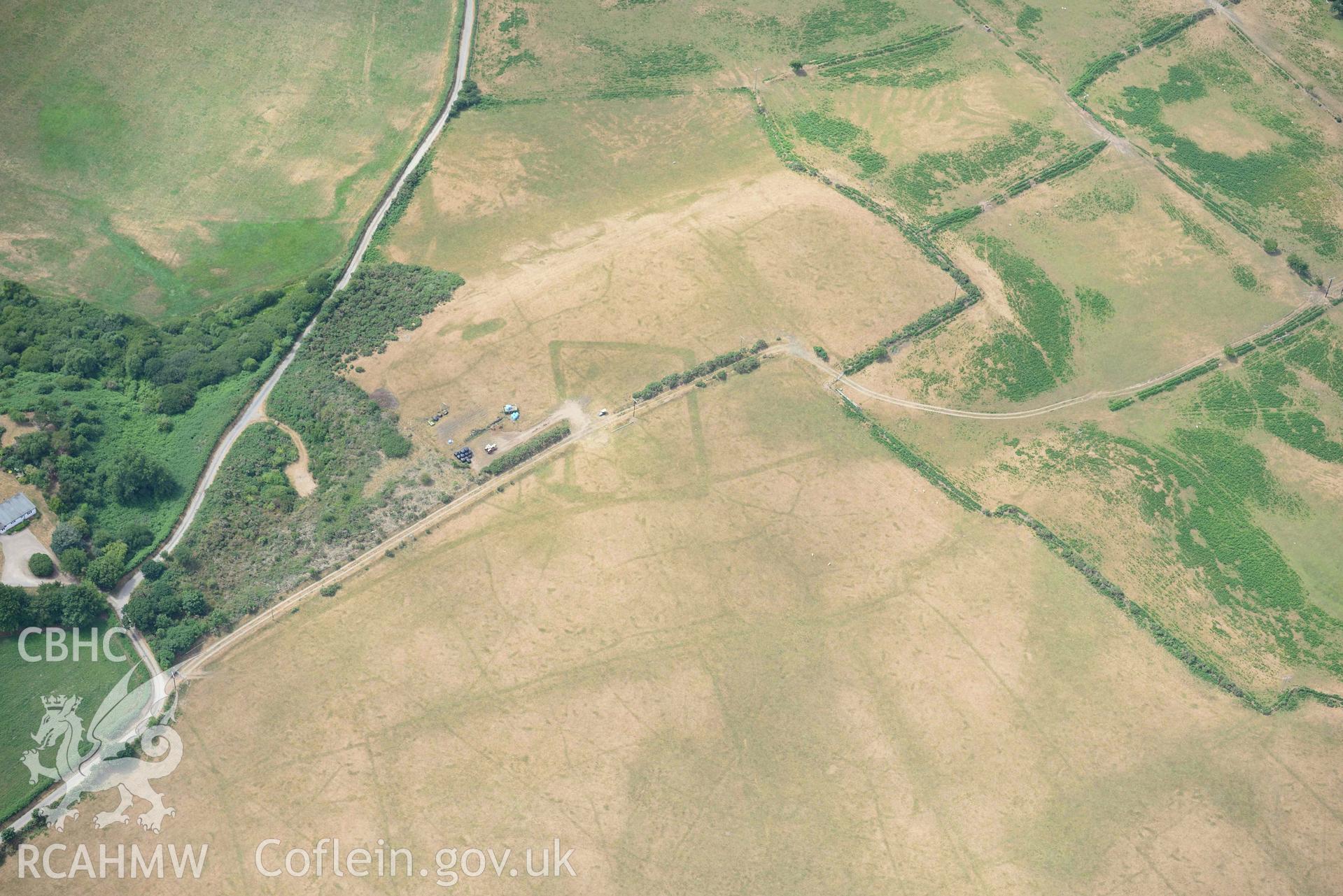 Detailed view of Traian rectangular enclosure. Oblique aerial photograph taken during the Royal Commission’s programme of archaeological aerial reconnaissance by Toby Driver on 10 July 2018.