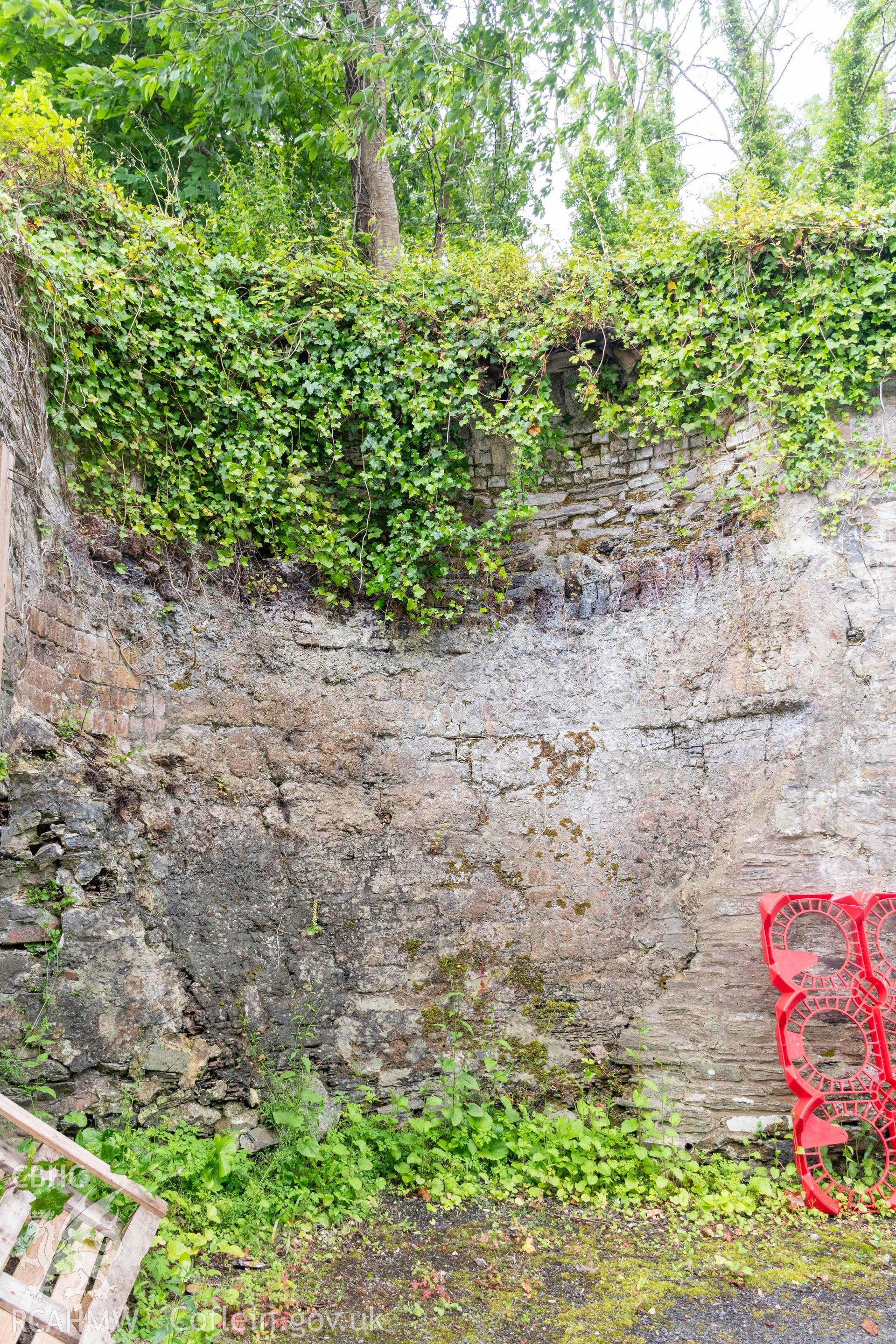 Lime Kiln 1. Surviving section of crucible.