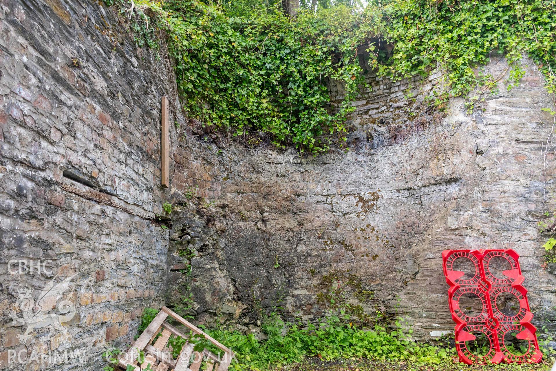 Lime Kiln 1. Surviving section of crucible.