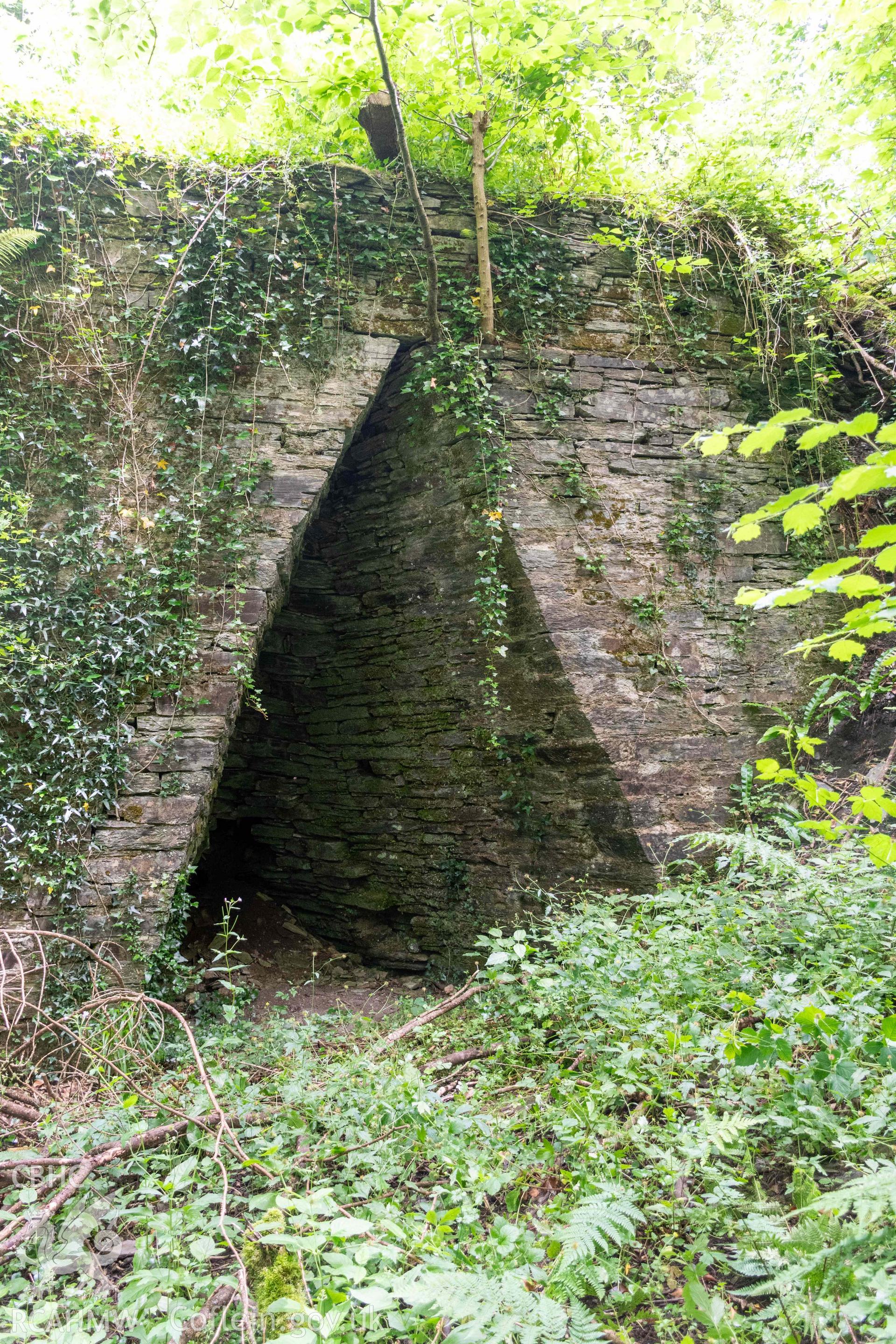 Kiln-eye, west face.