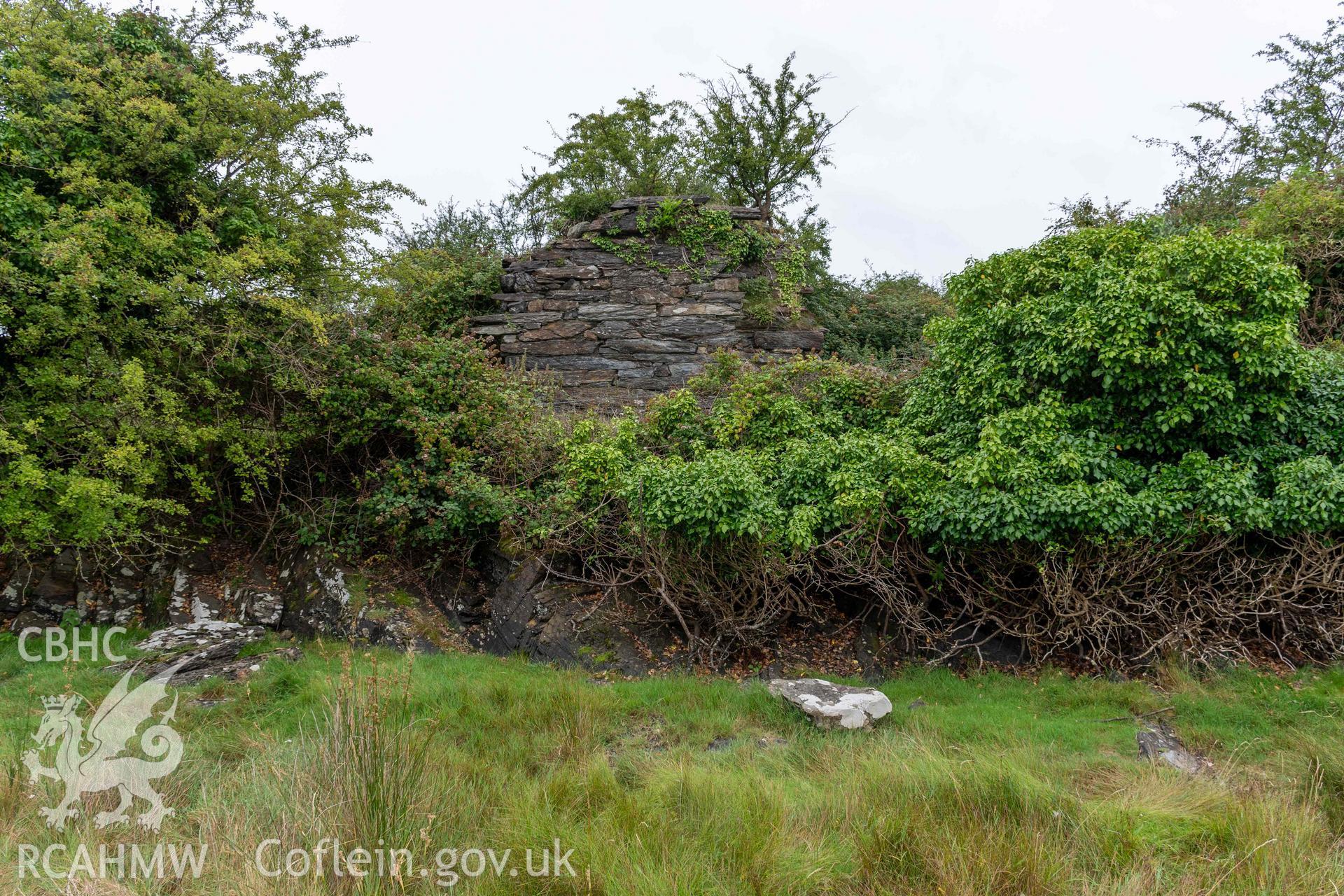 Lime Kiln, Llechollwyn. General view from the north, Traeth Bach/Afon y Glyn.