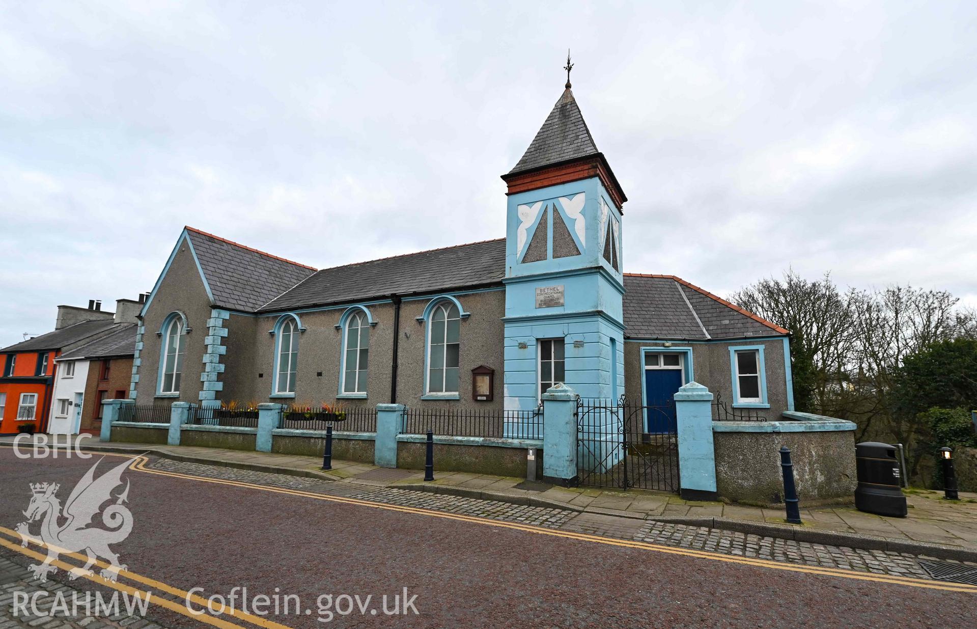 Bethel Welsh Independent Chapel, Cemaes - Wide angle view of the entrance and side of the chapel, taken from North-West
