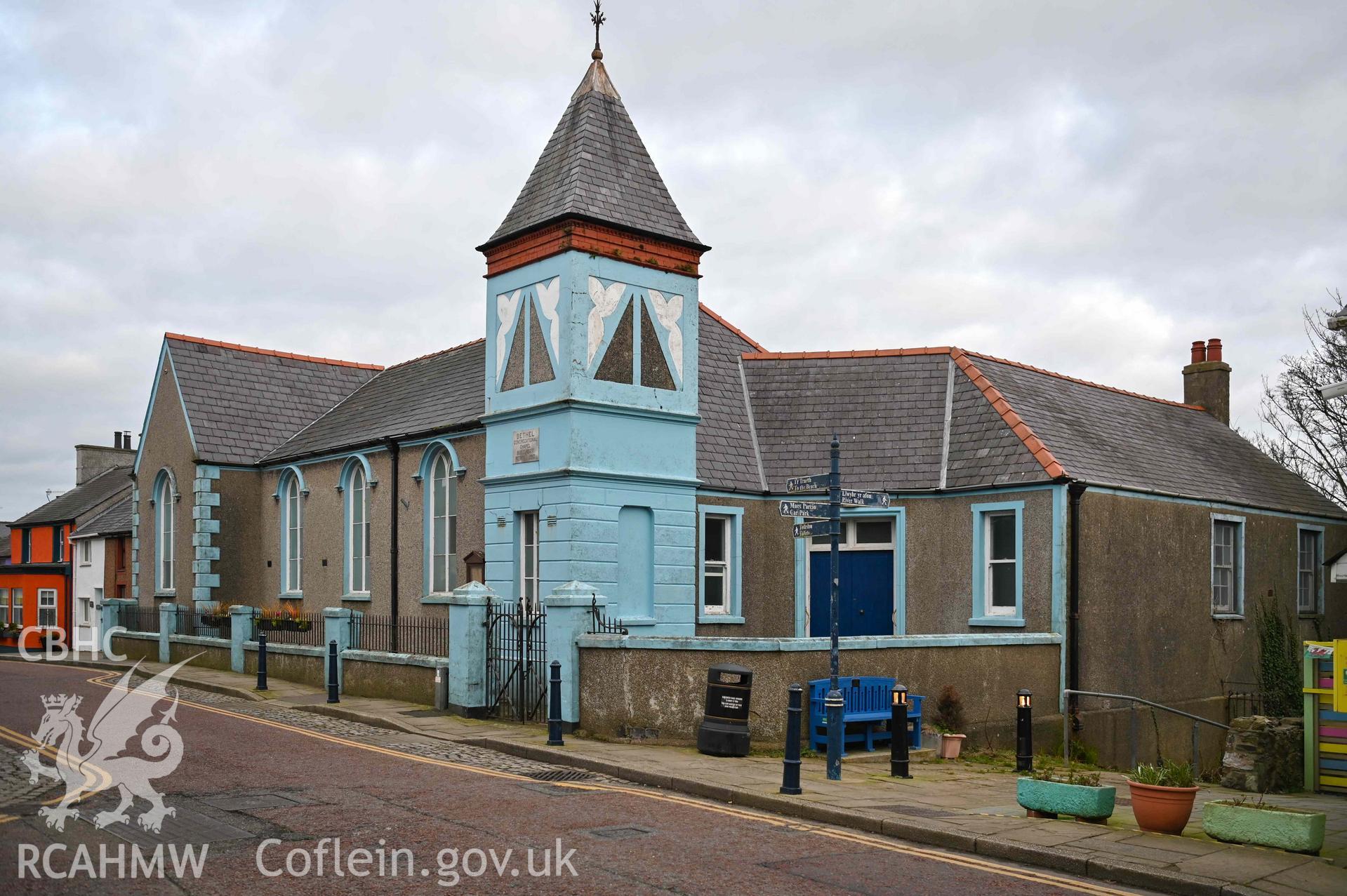 Bethel Welsh Independent Chapel, Cemaes - View of the front and side of the chapel, taken from West