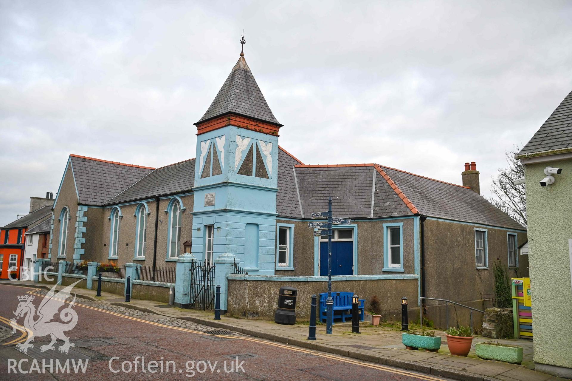 Bethel Welsh Independent Chapel, Cemaes - View of the front and side of the chapel, taken from West