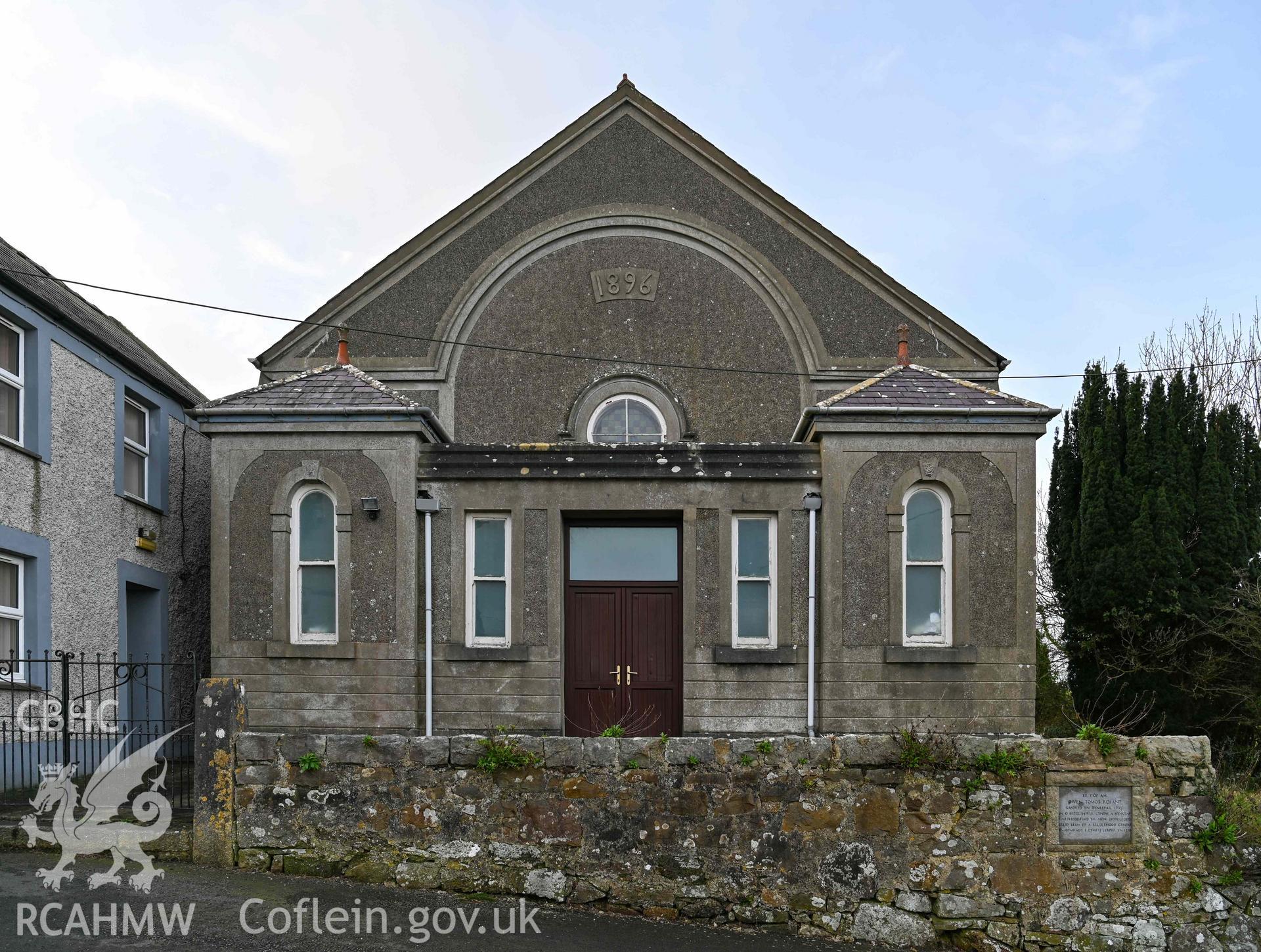 Brynyrefail Chapel - View of the front of the chapel, taken from North