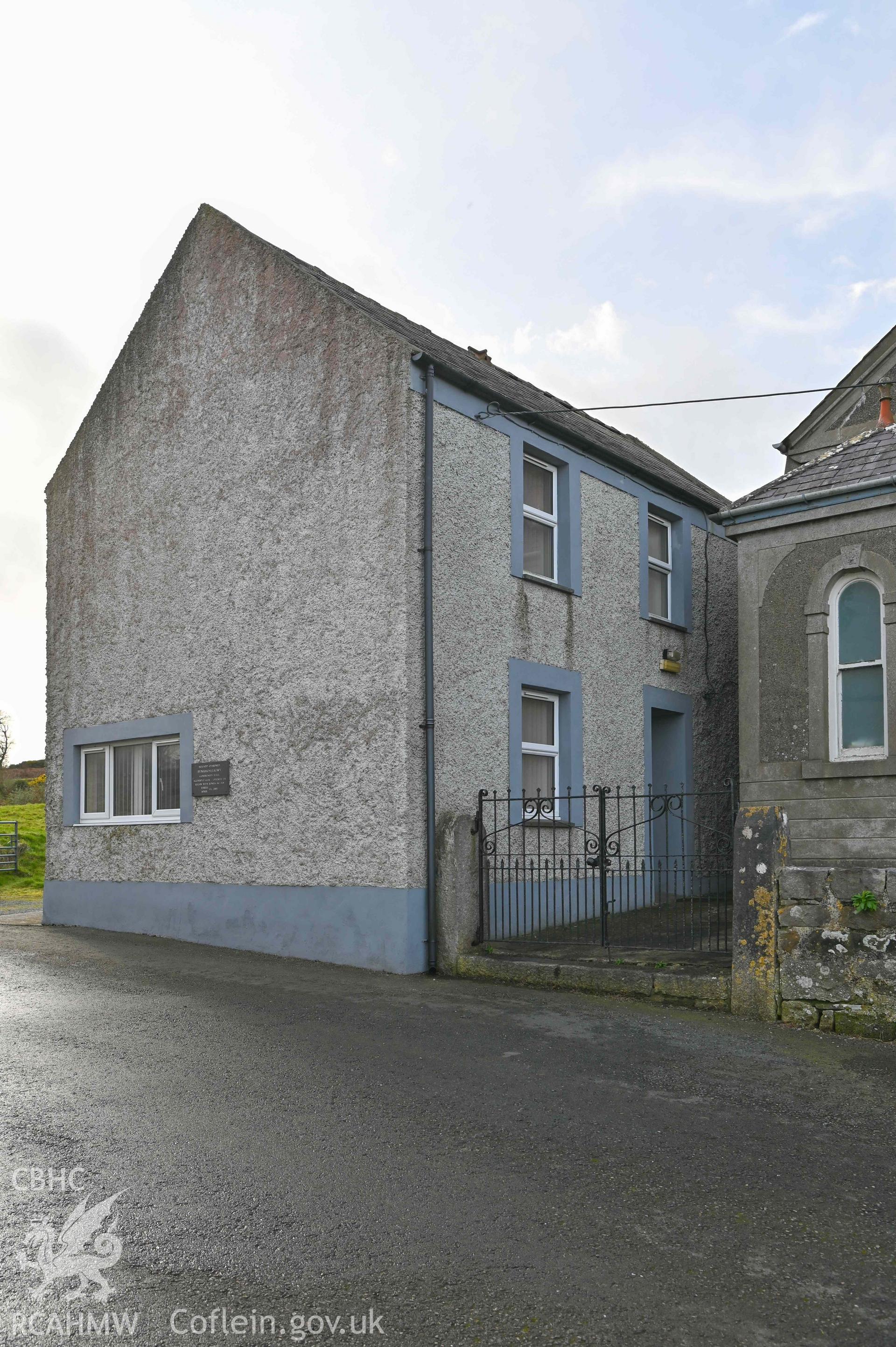 Brynyrefail Chapel - View of the chapel house, taken from East