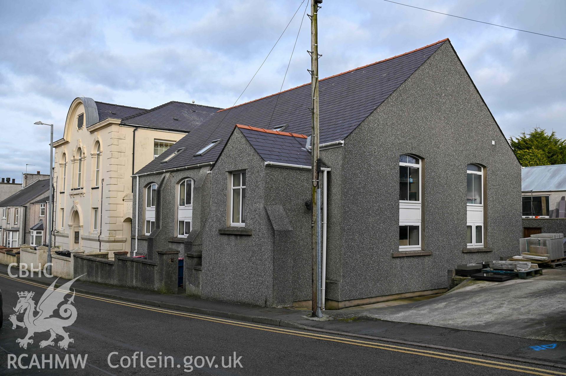 Salem Welsh Baptist Church - View of front and side of the church, taken from South