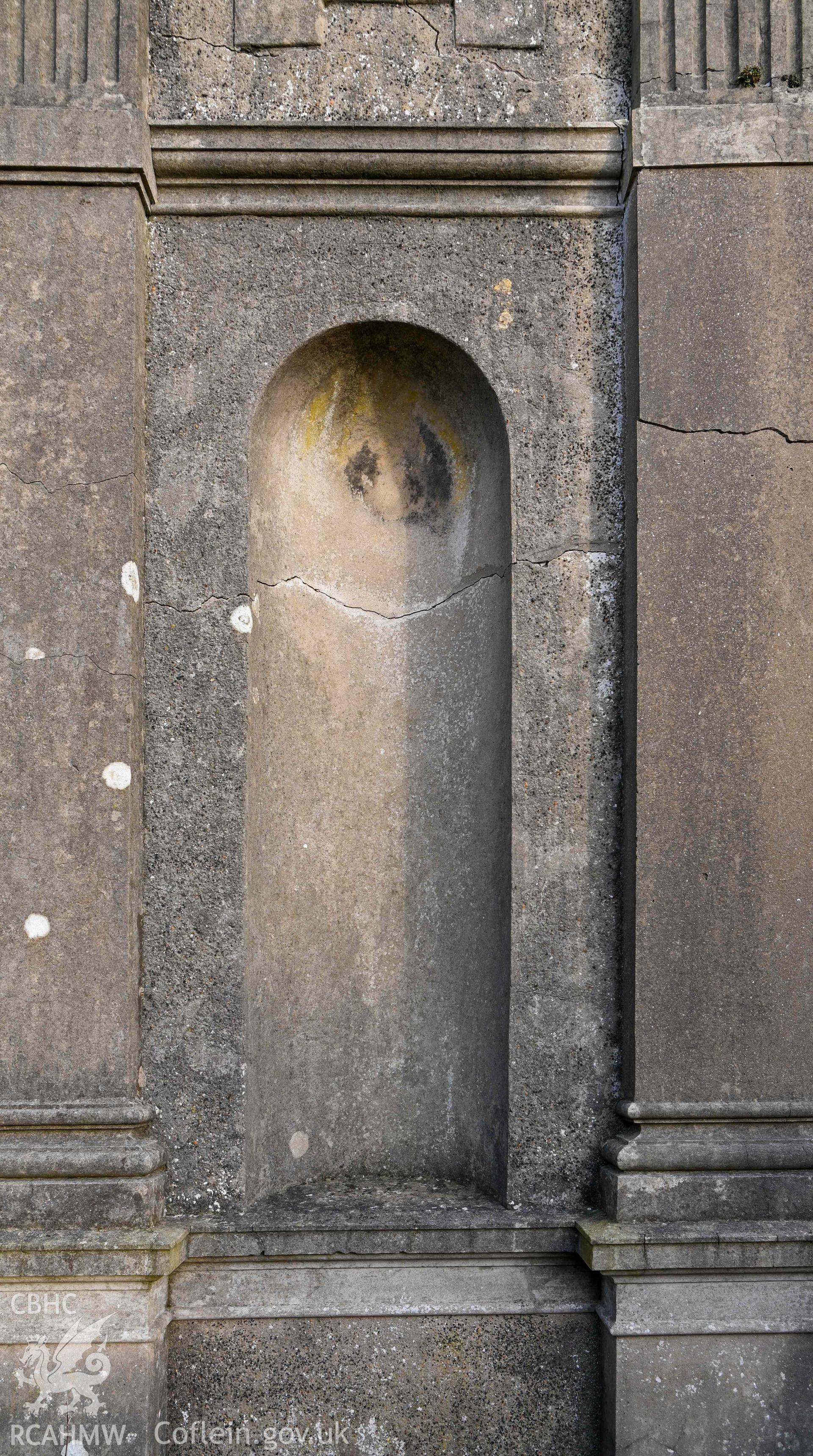 Peniel Chapel - Detailed image of a cove on the side of the chapel, taken from West