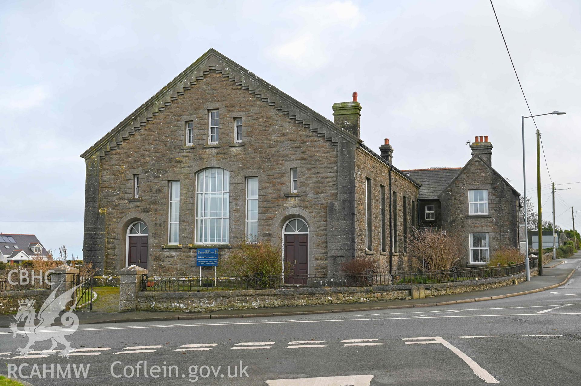 Paradwys Chapel - View of the front and side of the chapel, service board visible, taken from North-West