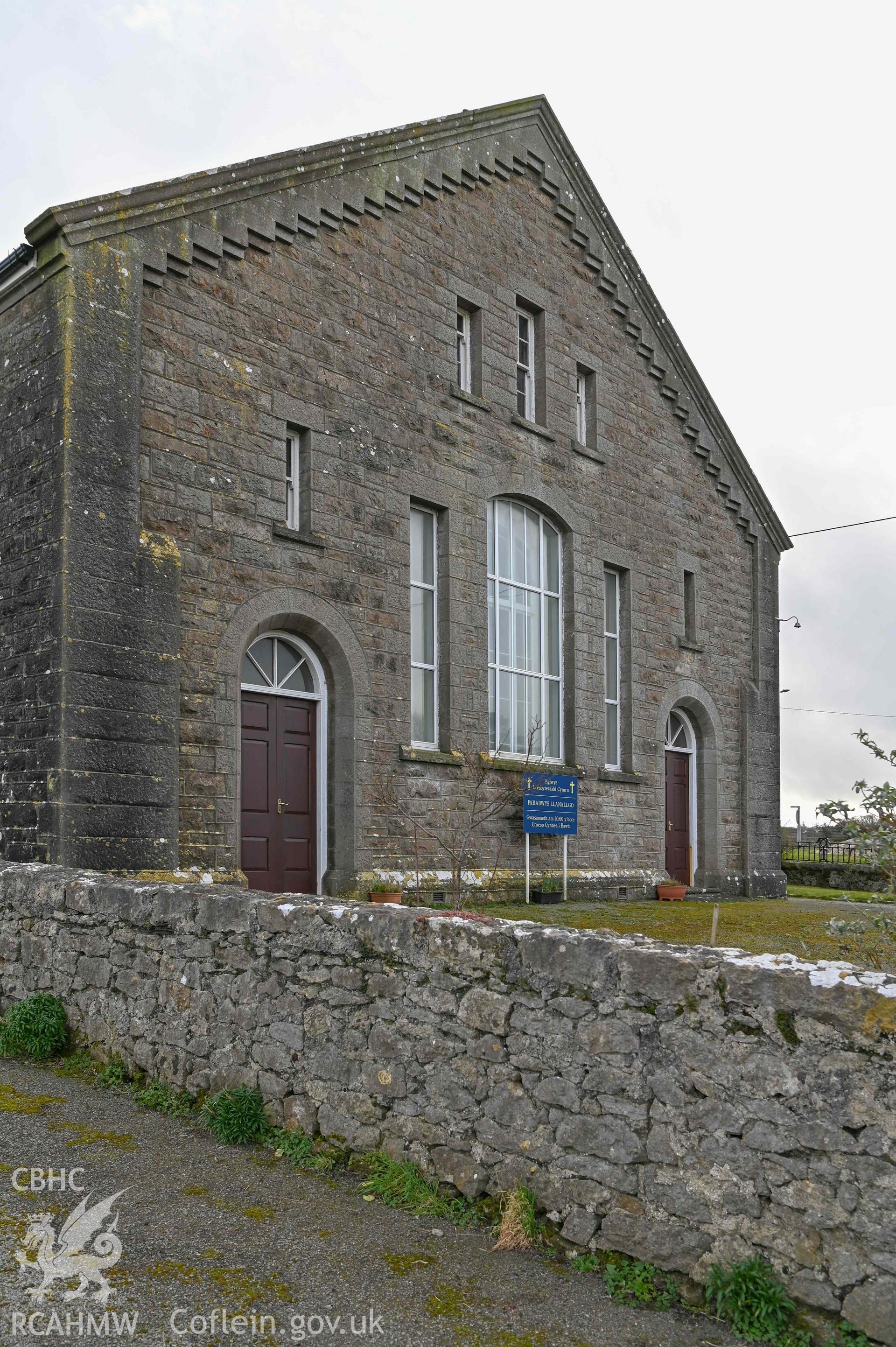 Paradwys Chapel - Angled view of the front of the chapel, taken from North-East