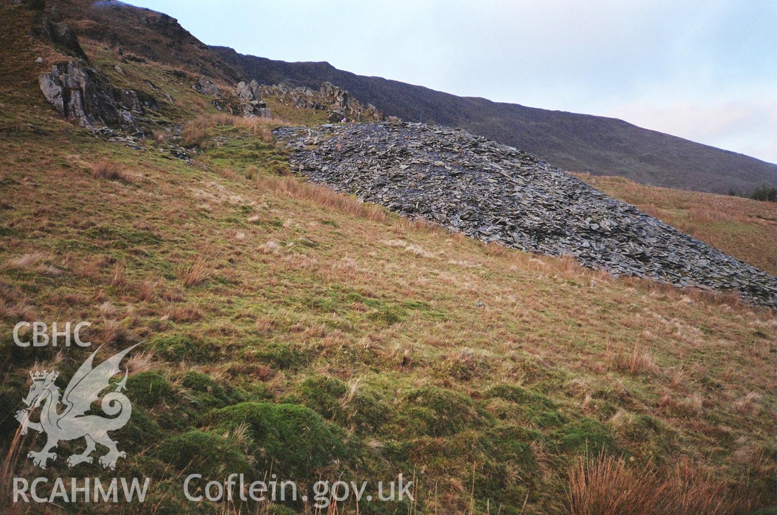 Digital colour photograph of Cwm Maen Gwynedd quarry spoil tip taken on 10/01/2007 by M.J. Roseveare. during the Berwyn North East Upland Survey by Archaeophysica.