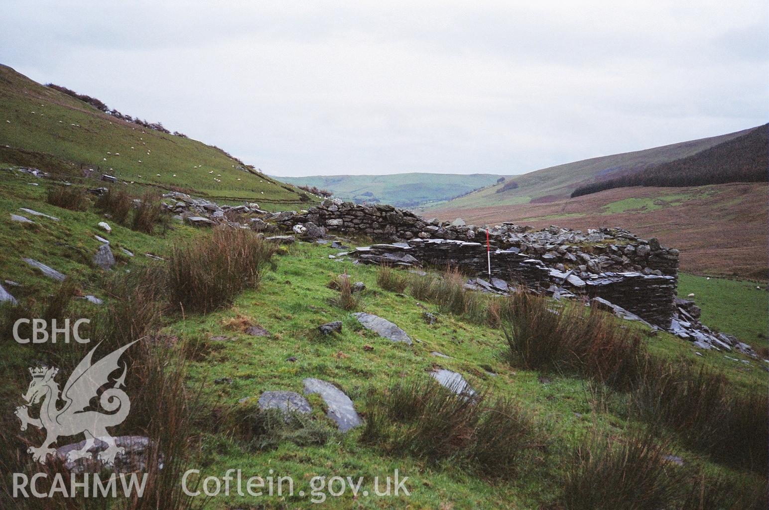 Digital colour photograph of Cwm Maen Gwynedd workshop taken on 23/11/2006 by A.C. Roseveare during the Berwyn North East Upland Survey by Archaeophysica.