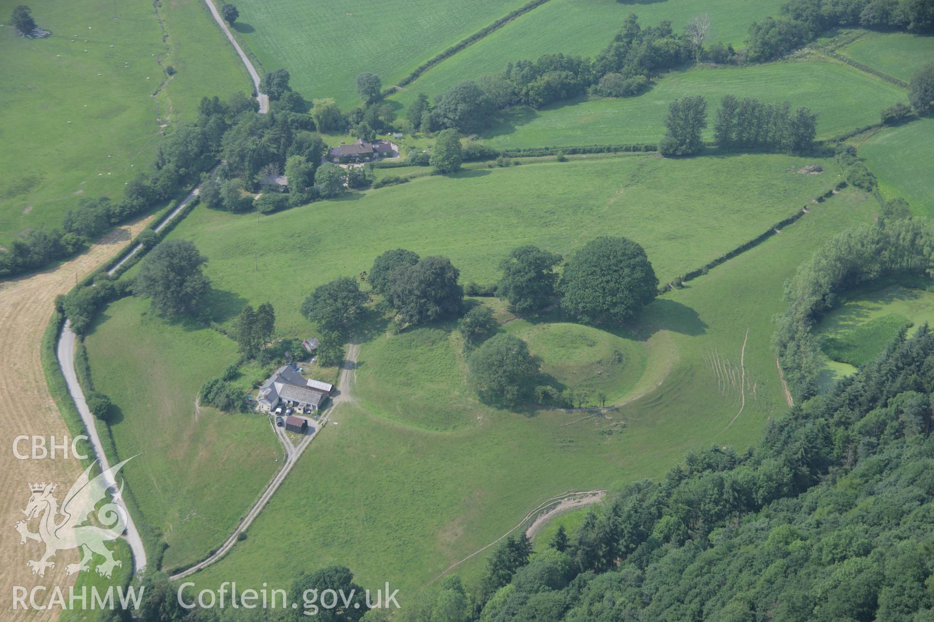 RCAHMW colour oblique aerial photograph of Sycharth Castle, Llansilin. Taken on 04 July 2006 by Toby Driver.