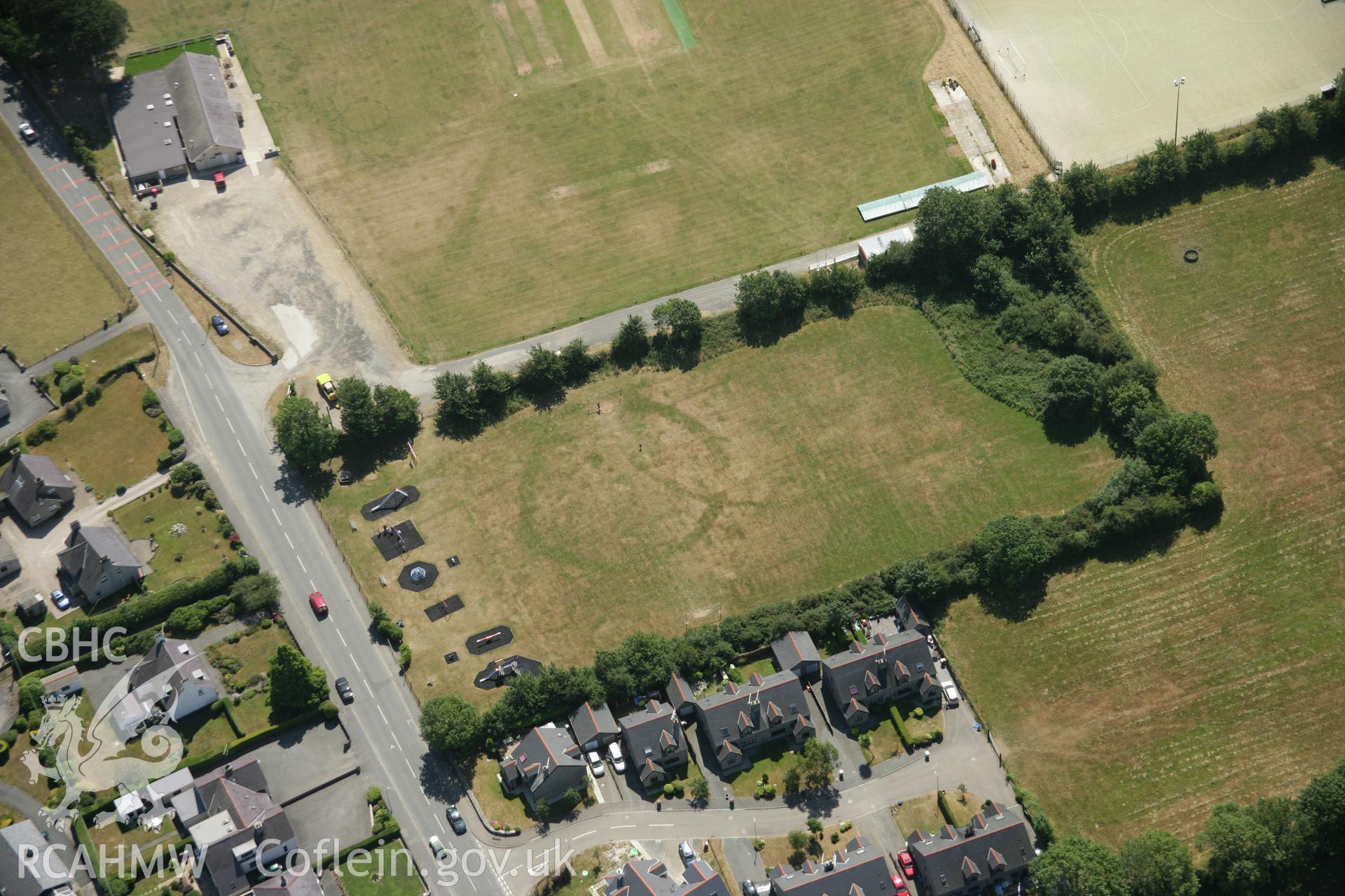 RCAHMW colour oblique aerial photograph of King George's Field Enclosure, viewed from the north. Taken on 03 August 2006 by Toby Driver