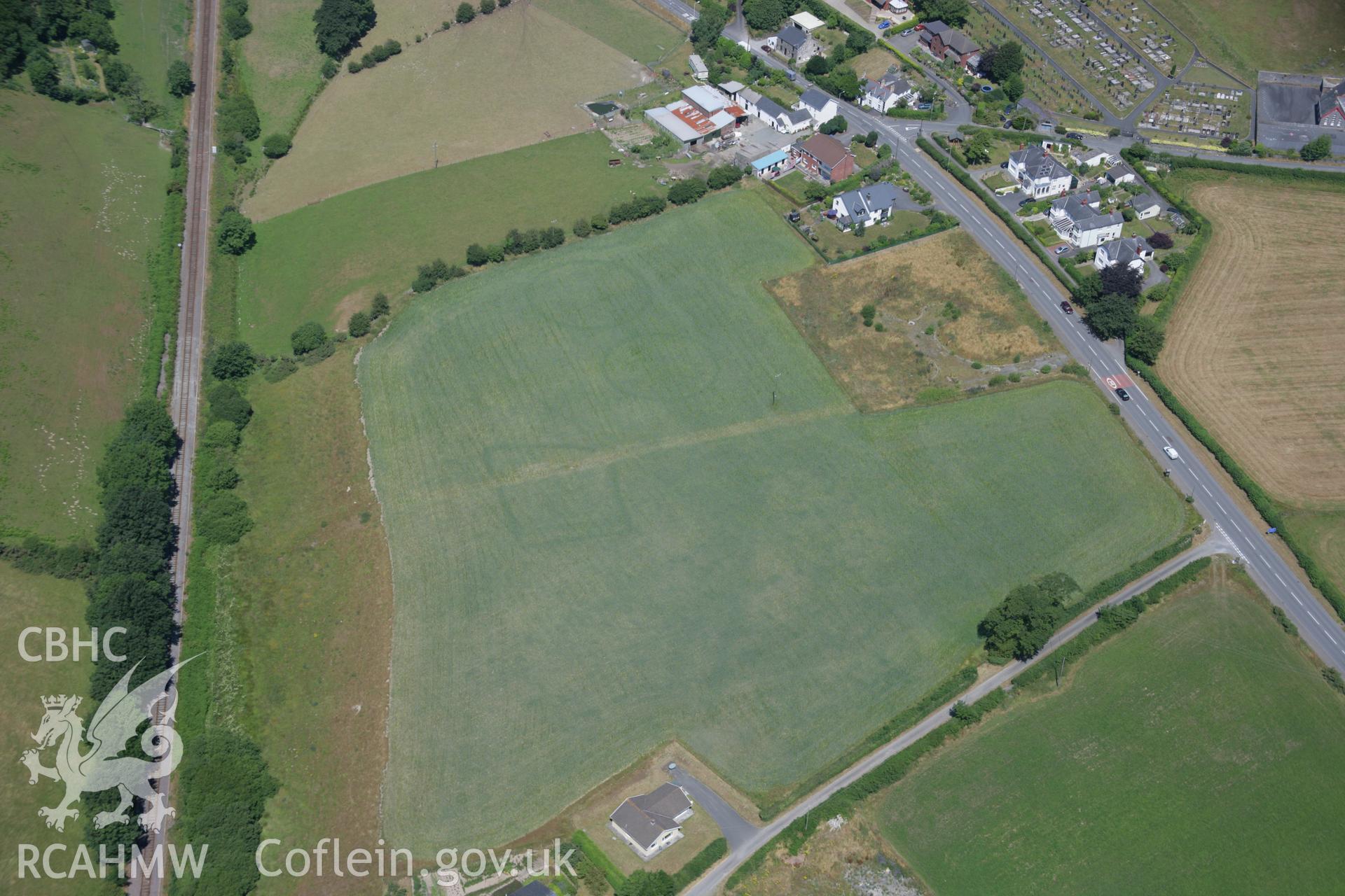 RCAHMW colour oblique aerial photograph of Pant y Peran barrow cemetery. Taken on 17 July 2006 by Toby Driver.