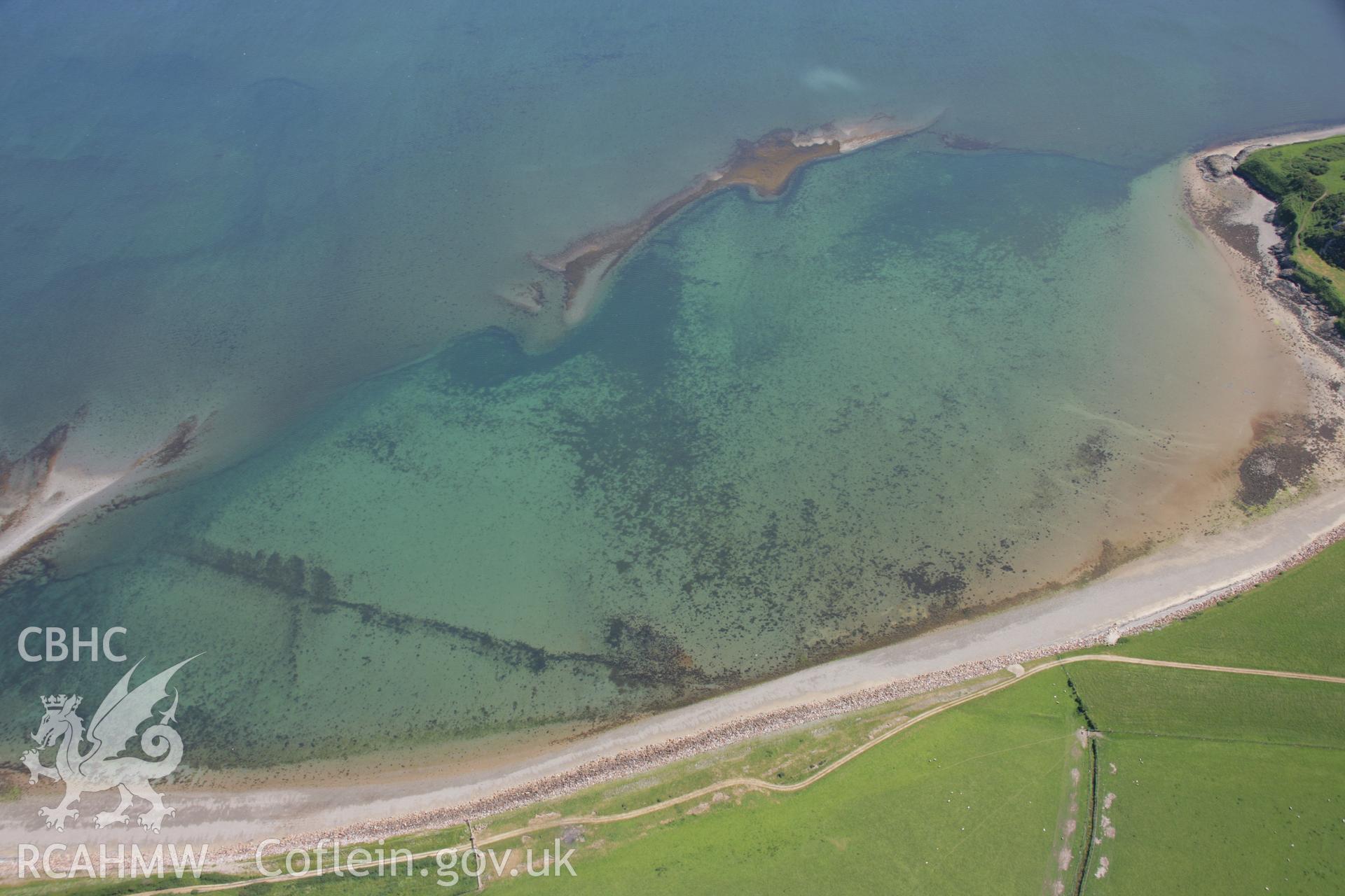 RCAHMW colour oblique aerial photograph of Carreg y Defaid Submerged Structures from the north-west. Taken on 14 June 2006 by Toby Driver.