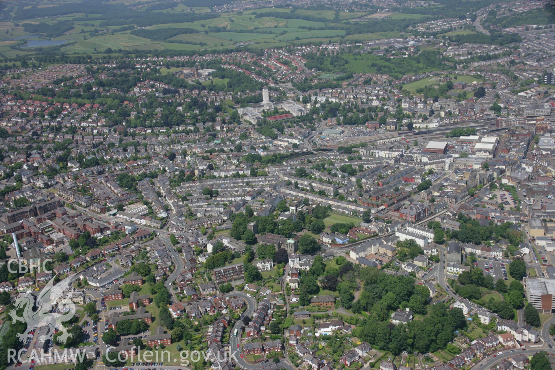 RCAHMW colour oblique photograph of Newport city. Taken by Toby Driver on 29/06/2006.