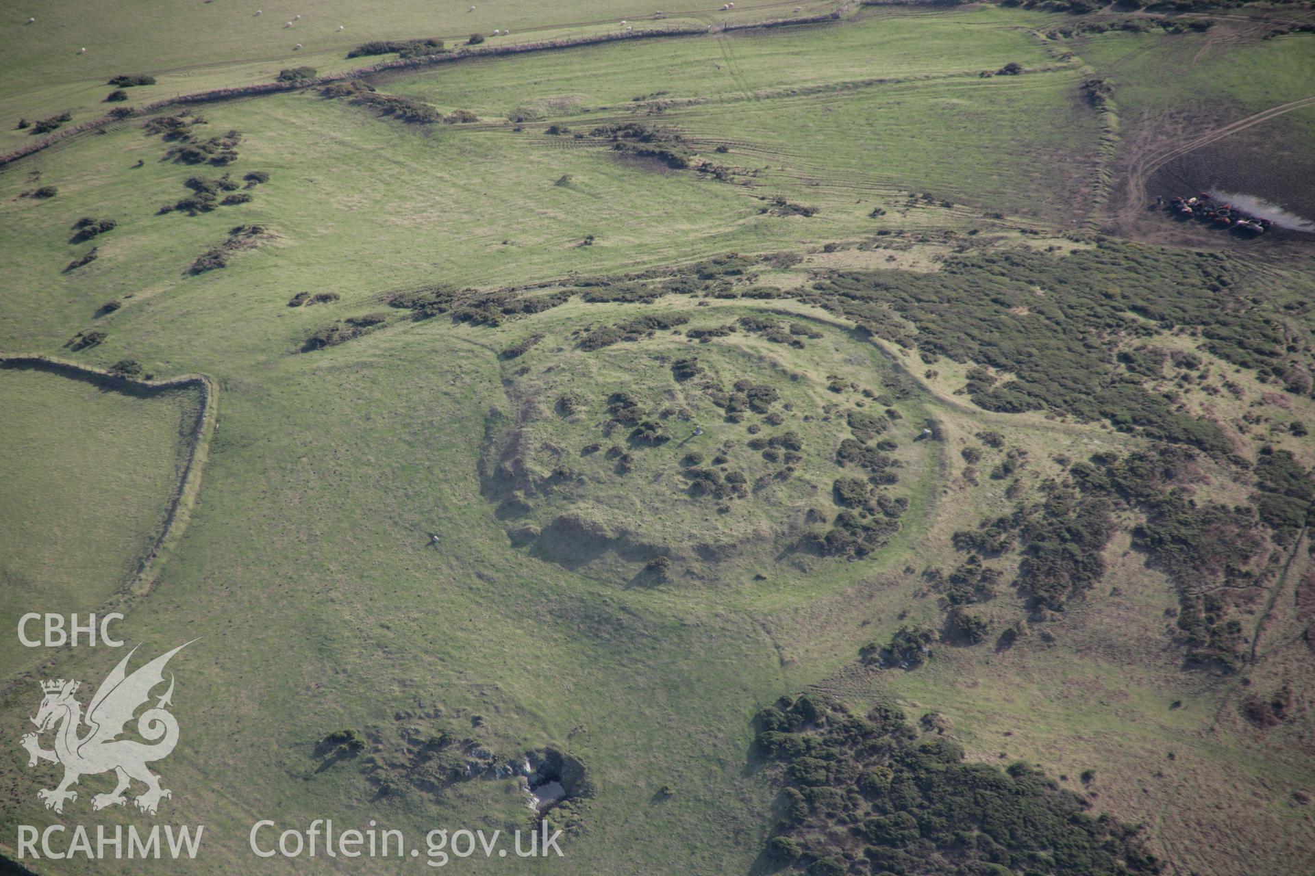 RCAHMW colour oblique aerial photograph of Castell Odo from the north. Taken on 09 February 2006 by Toby Driver.