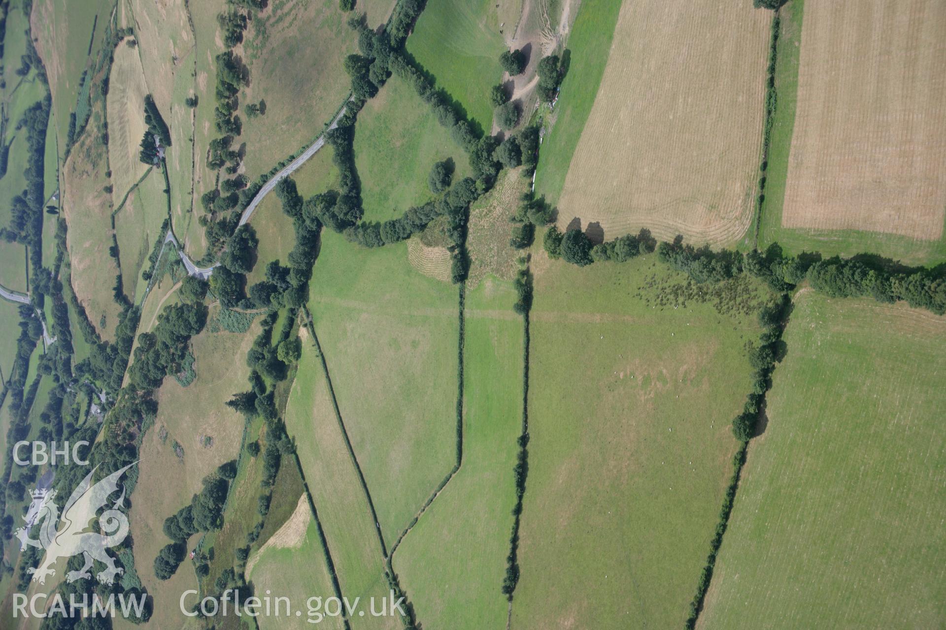 RCAHMW colour oblique aerial photograph of Pen-Rhiw-Dalar Roman Road. Taken on 27 July 2006 by Toby Driver.