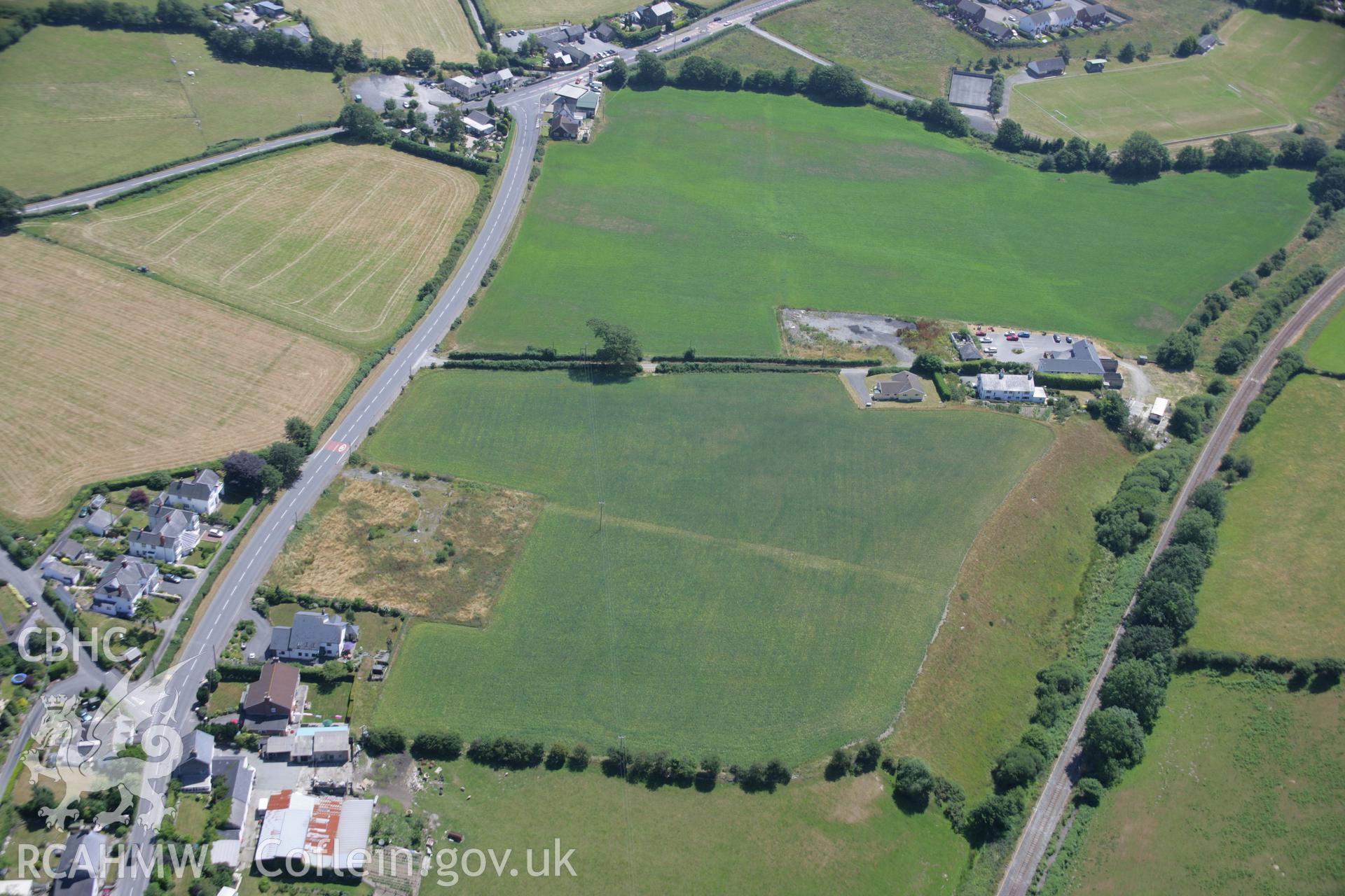 RCAHMW colour oblique aerial photograph of Pant y Peran barrow cemetery. Taken on 17 July 2006 by Toby Driver.